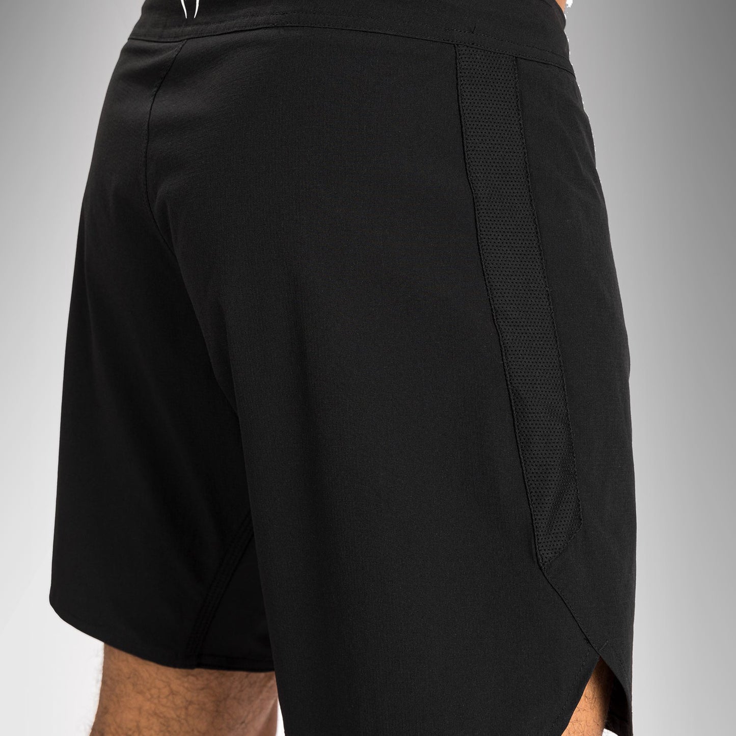 Venum Contender Fight Shorts für Männer - Schwarz/Weiß