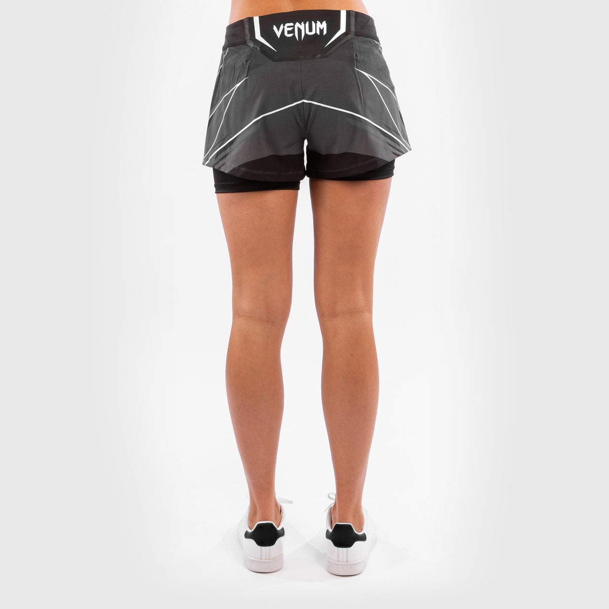 Venum UFC Authentic Fight Night Damen-Shorts – Schwarz