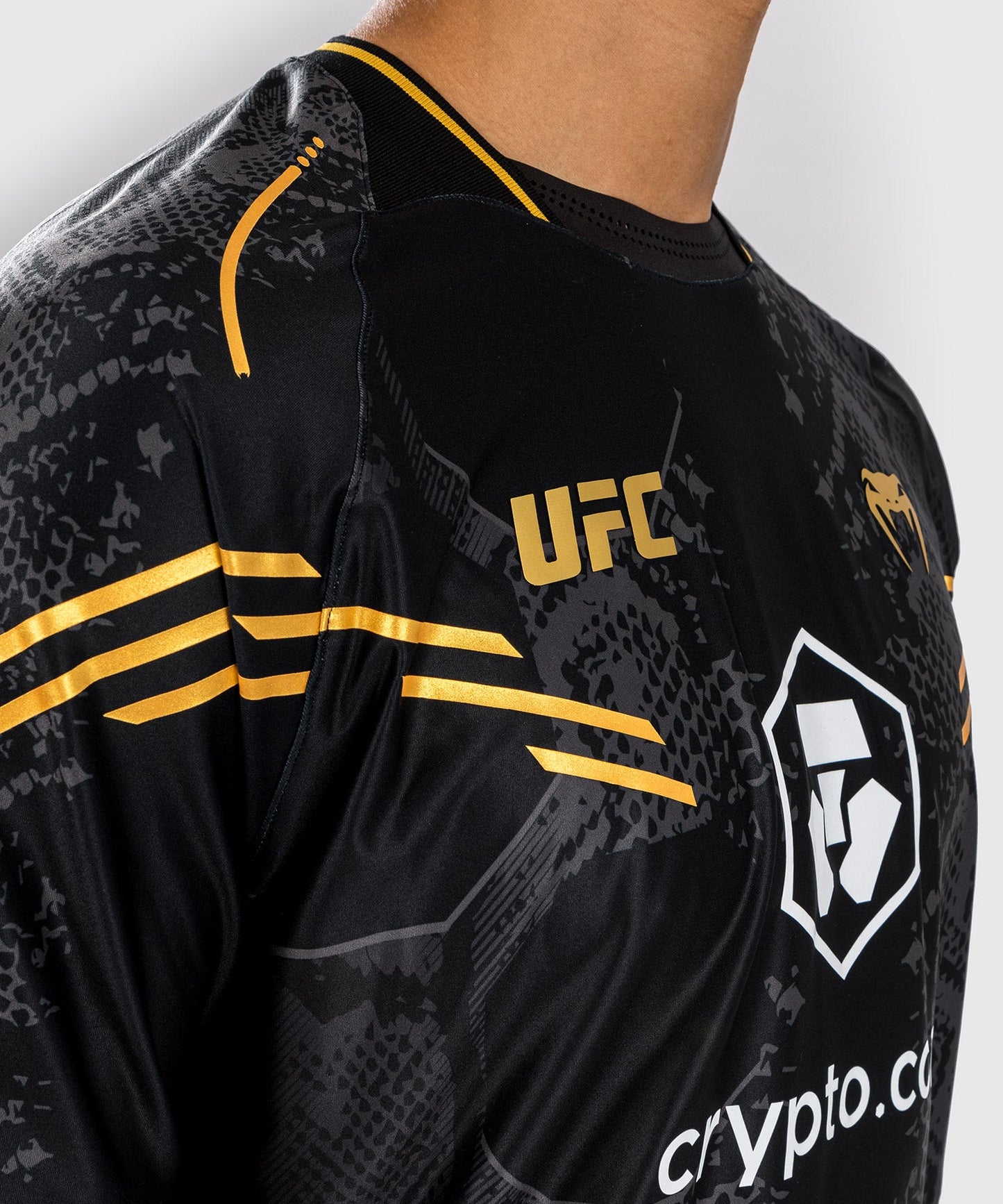 UFC Adrenaline by Venum Authentic Fight Night Personalisiertes Walkout-Trikot für Männer - Champion