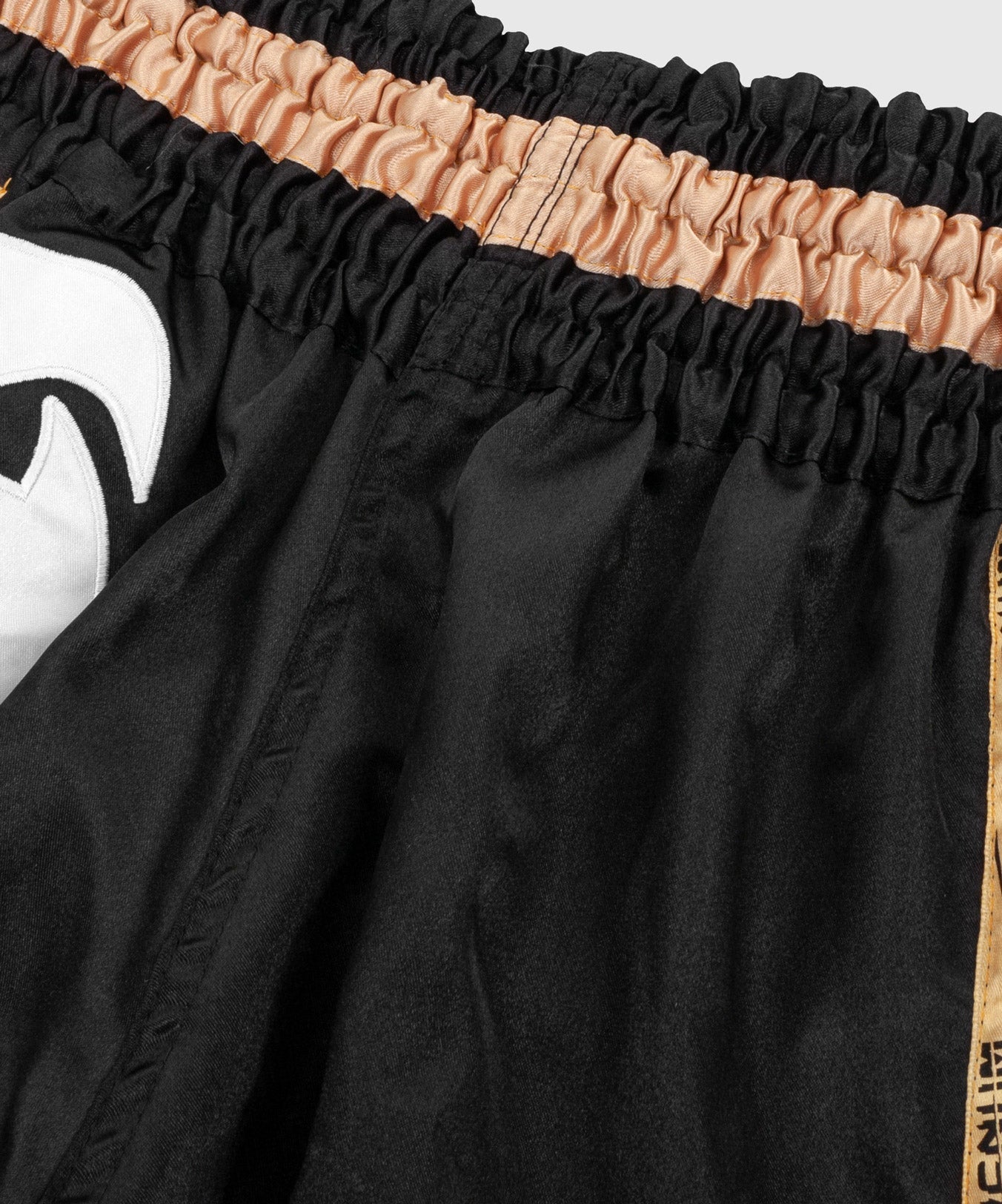 Muay Thai Shorts Venum Giant - Schwarz/Weiß/Gold