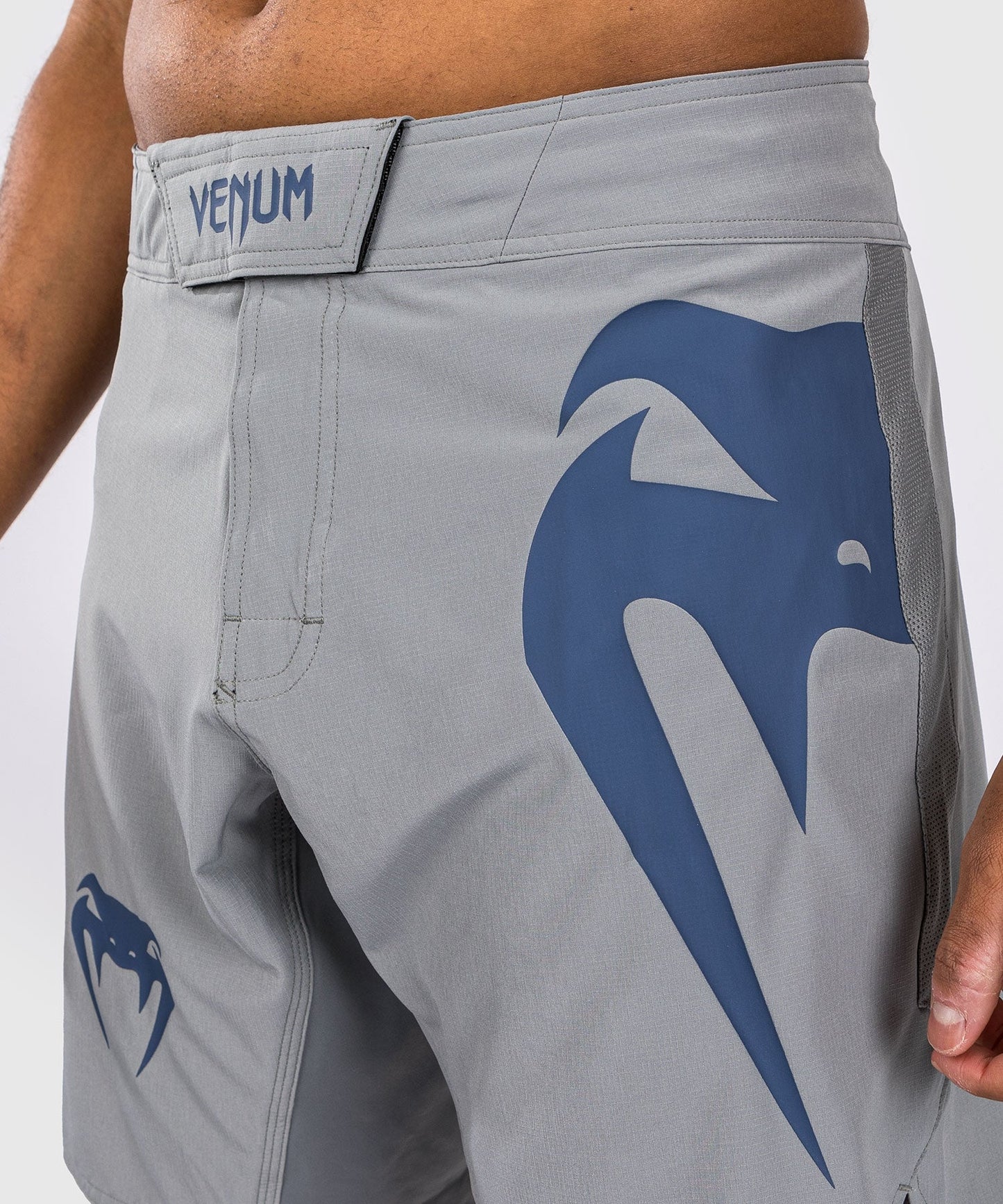 Venum Light 5.0 Fight Shorts - Grau/Blau