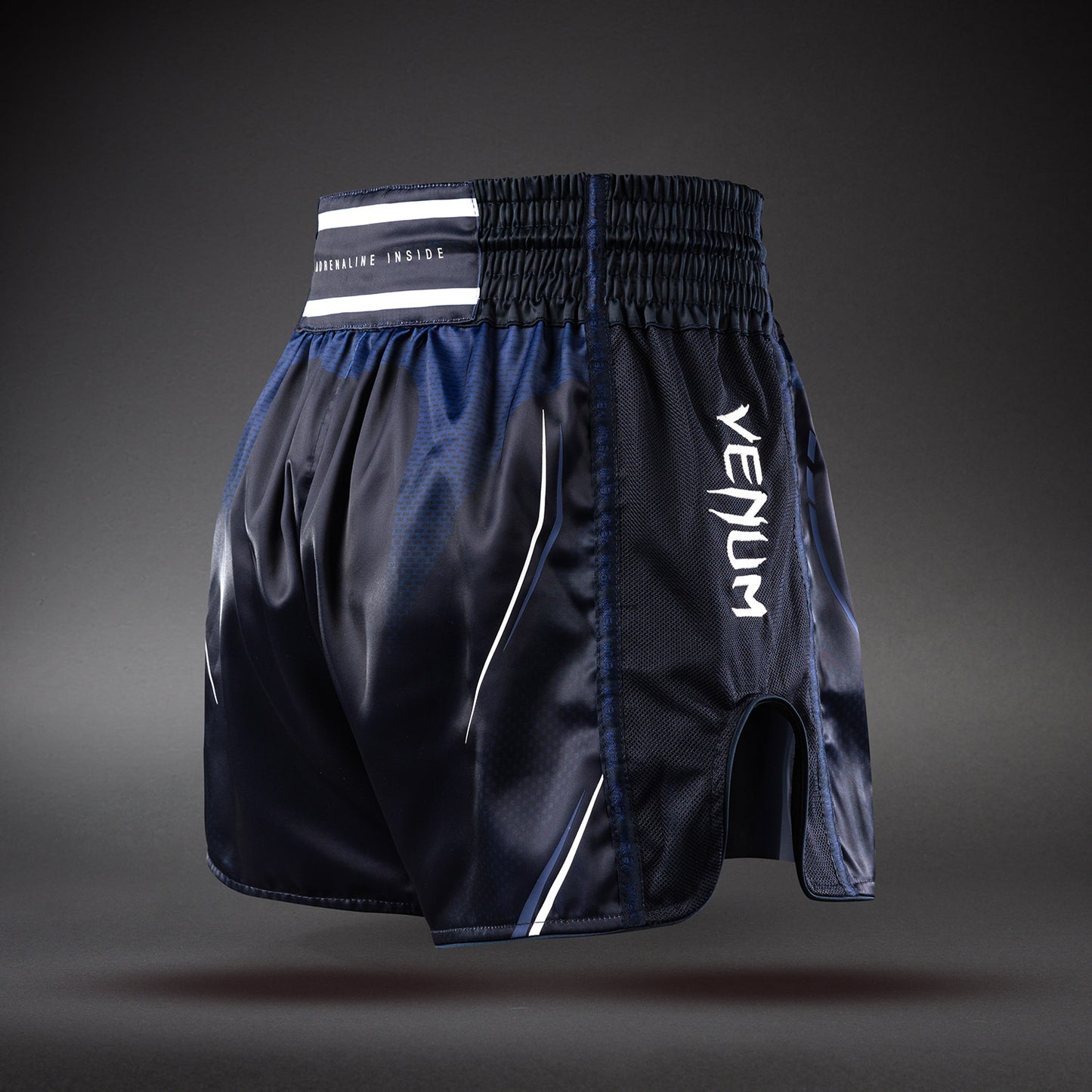 Venum G-Core Muay-Thai-Shorts - Marineblau/Weiß