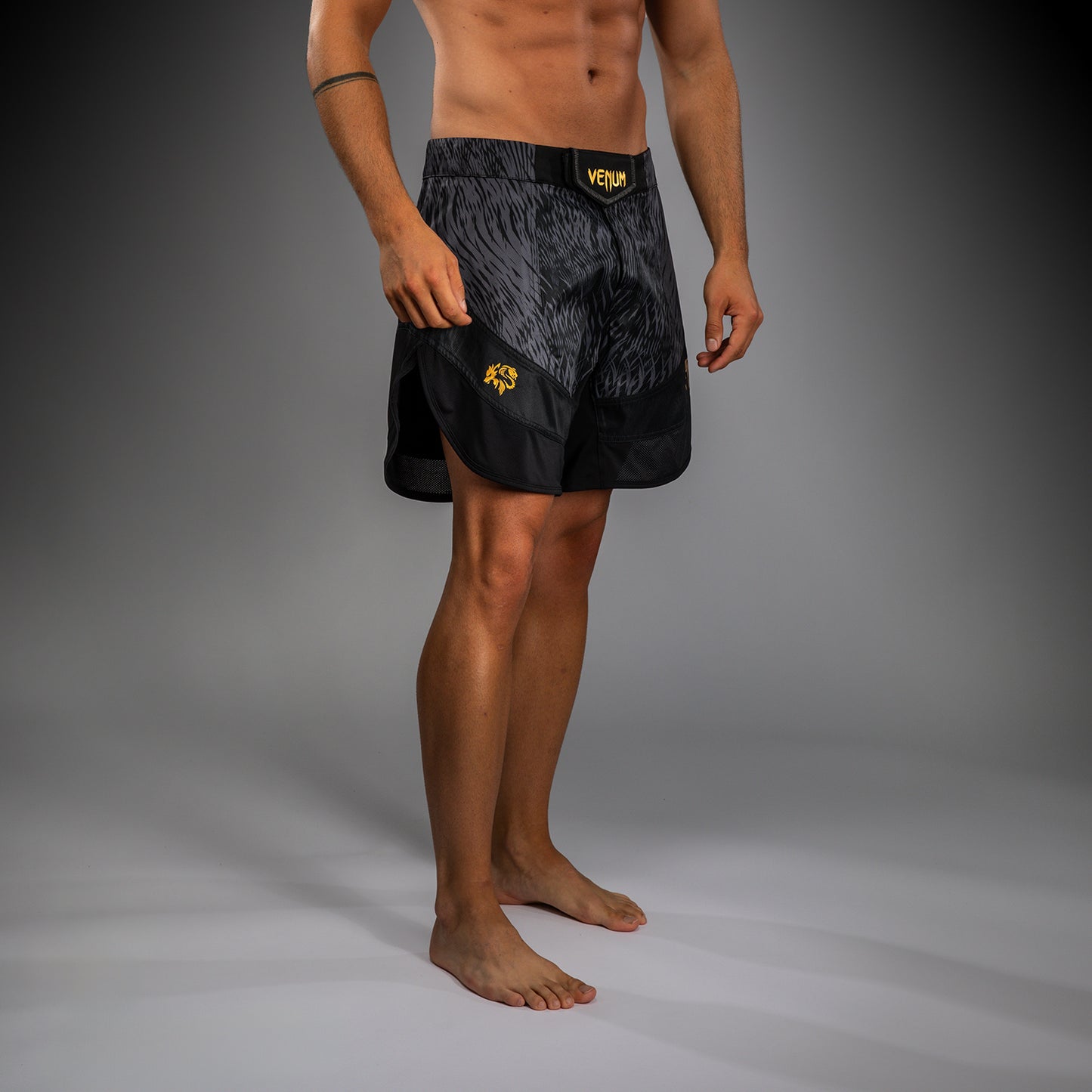 Venum x Chimaev Fightshorts - Schwarz/Grau