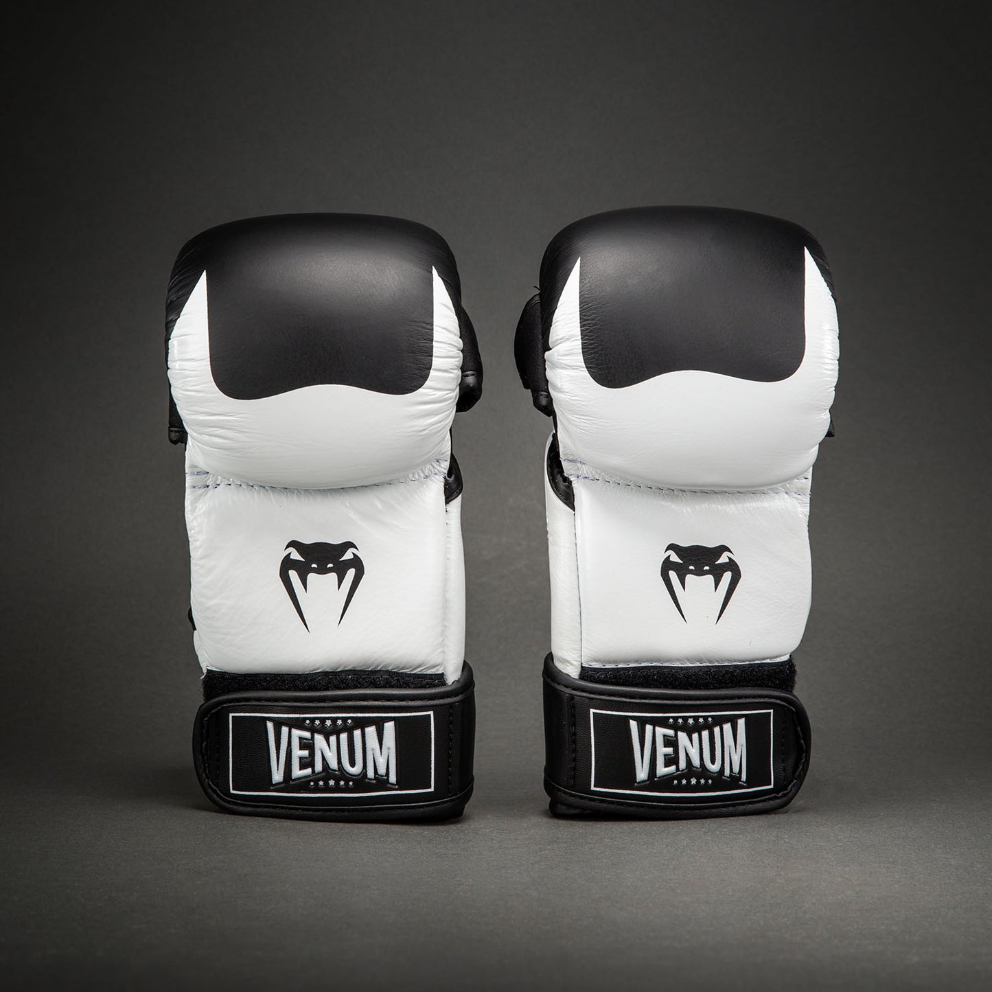 Venum Attack 2.0 Sparringhandschuhe Leder – Schwarz/Weiß