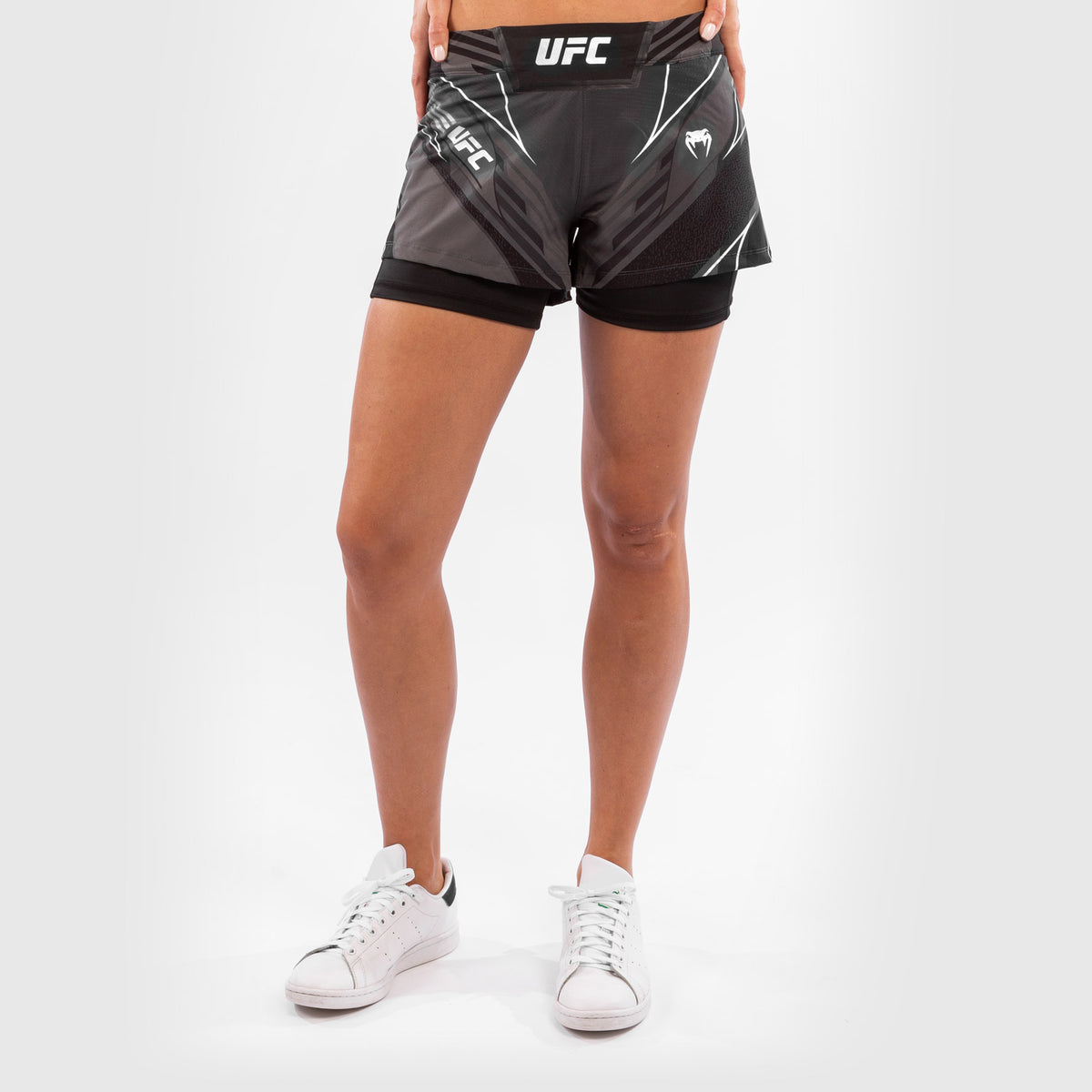 Venum UFC Authentic Fight Night Damen-Shorts – Schwarz