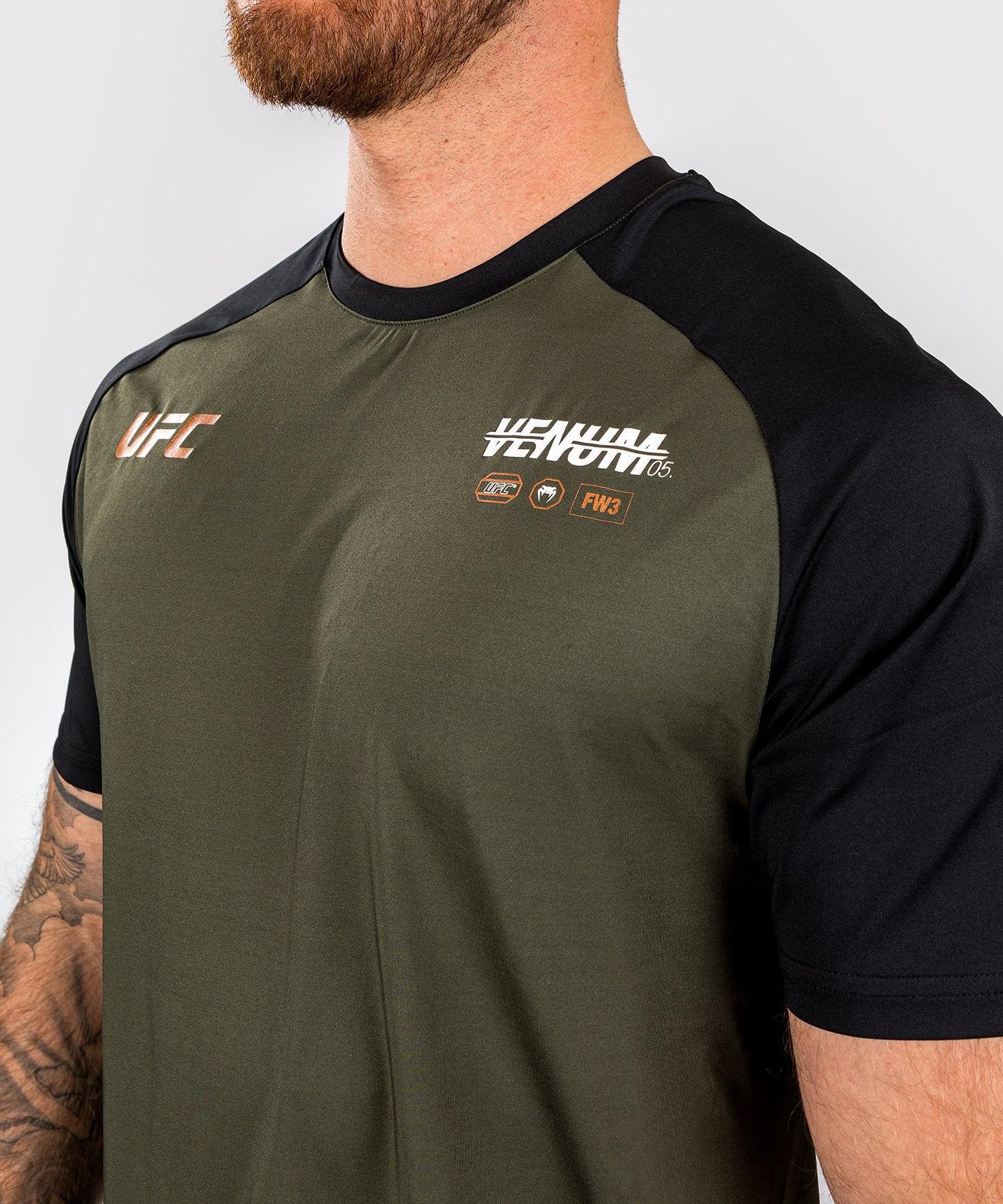 UFC Adrenaline by Venum Fight Week Dry-tech-T-Shirt für Männer - Khaki/Bronze