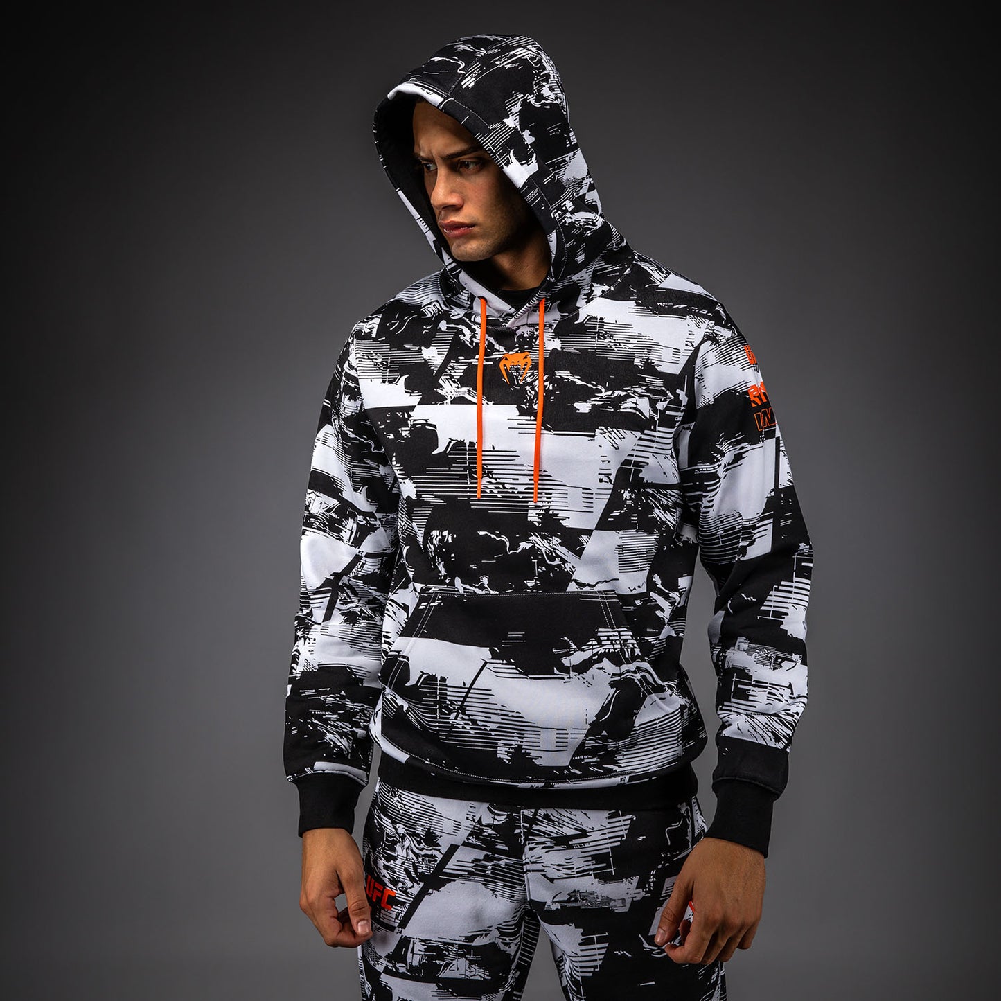 UFC Zenith by Venum Authentic Fight Week Pullover Hoodie Herren - Weiß