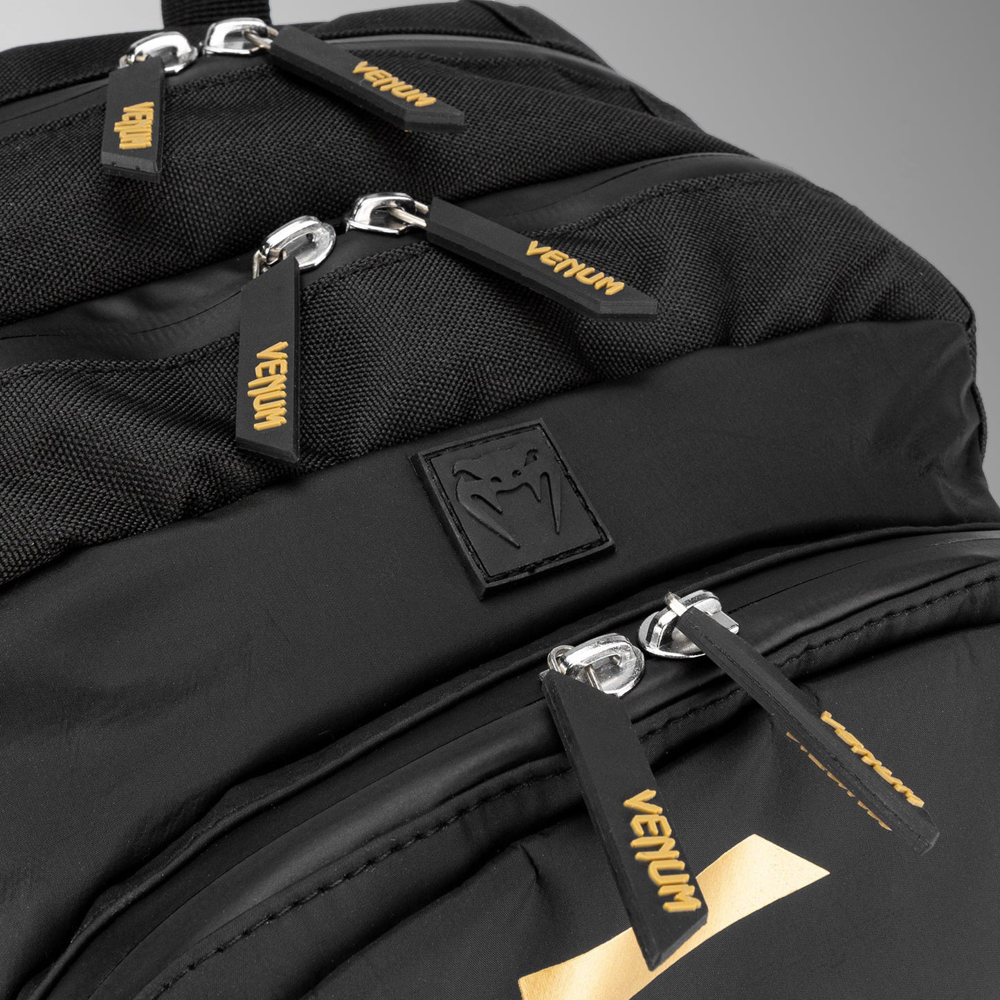 Venum Challenger Pro Evo Rucksack (20-25L) – Schwarz/Gold