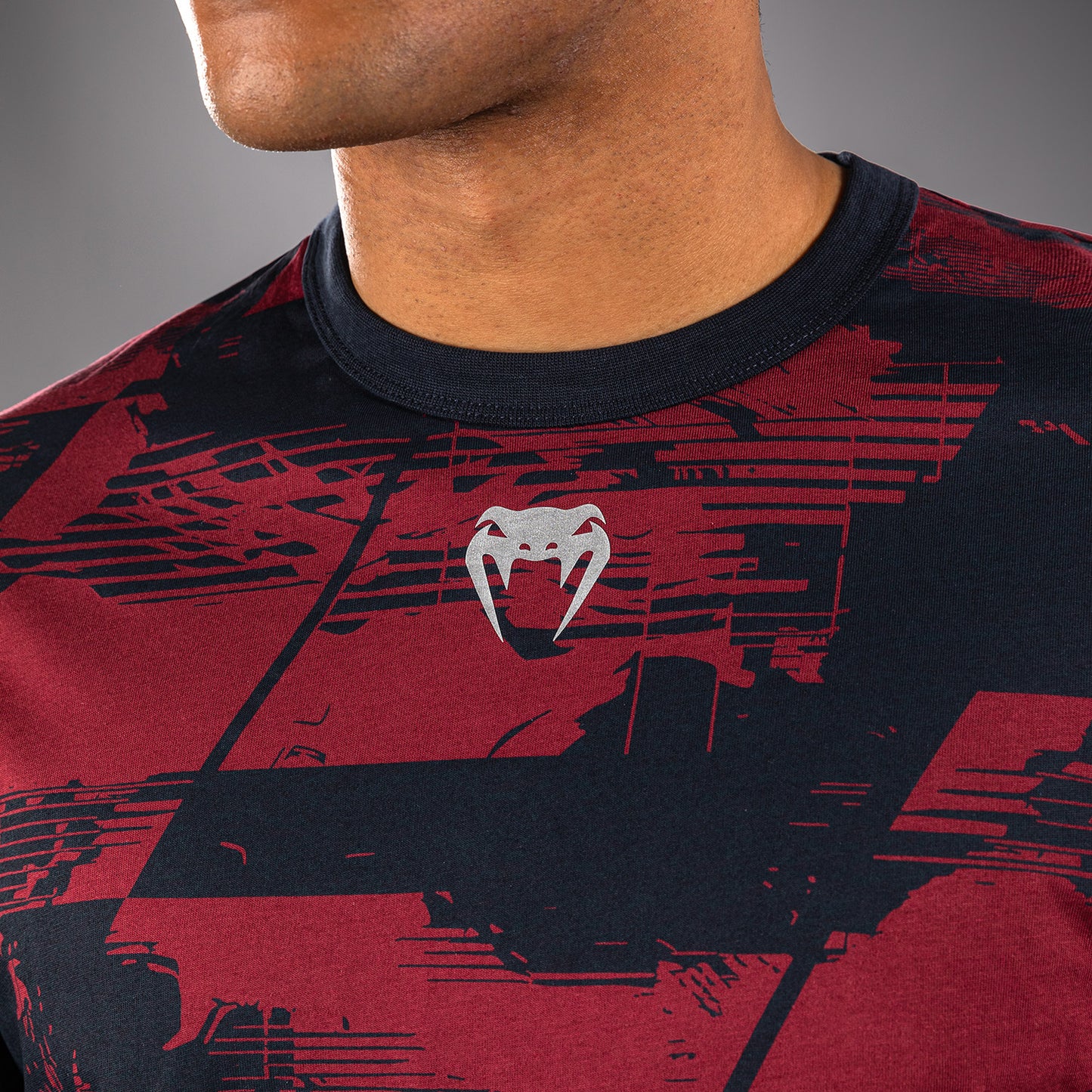 UFC Zenith by Venum Authentic Fight Week Langarm T-Shirt Herren - Marineblau/Burgunderrot/Silber