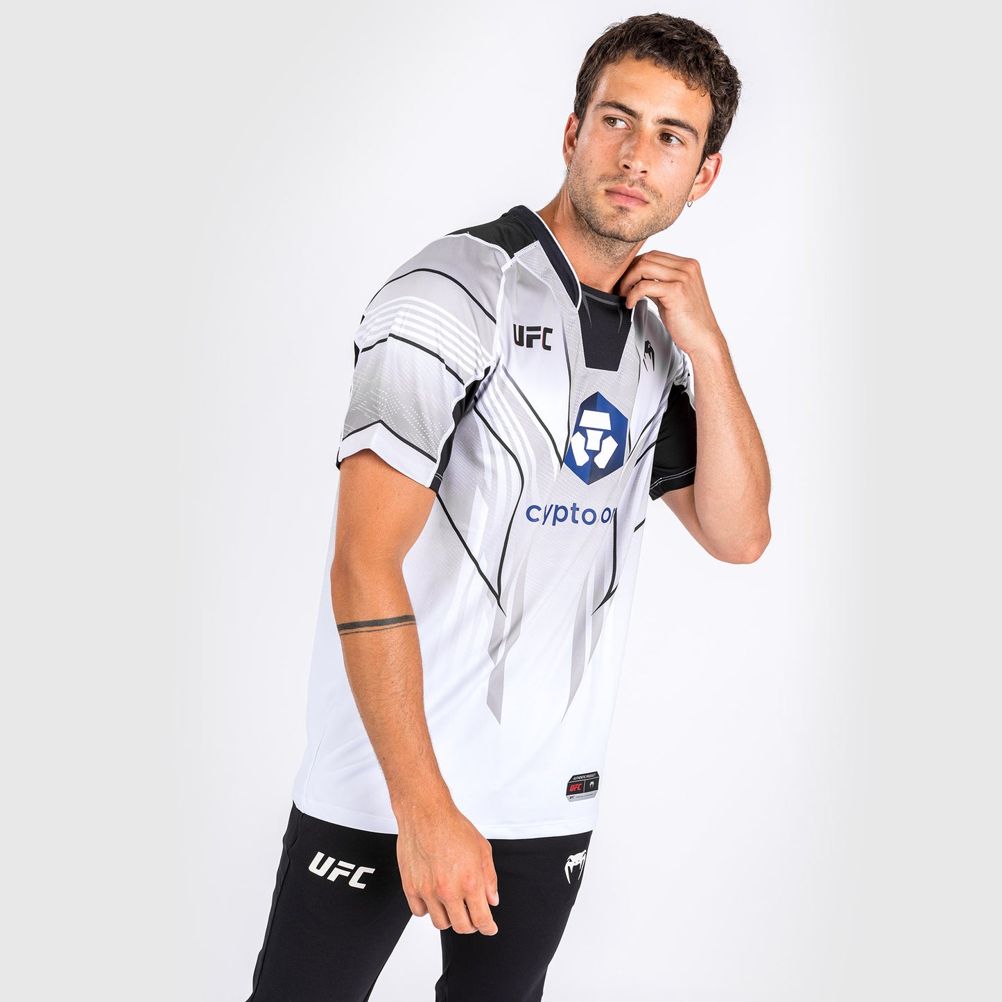 UFC Venum Authentic Fight Night 2.0 Männer Walkout Jersey - weiß