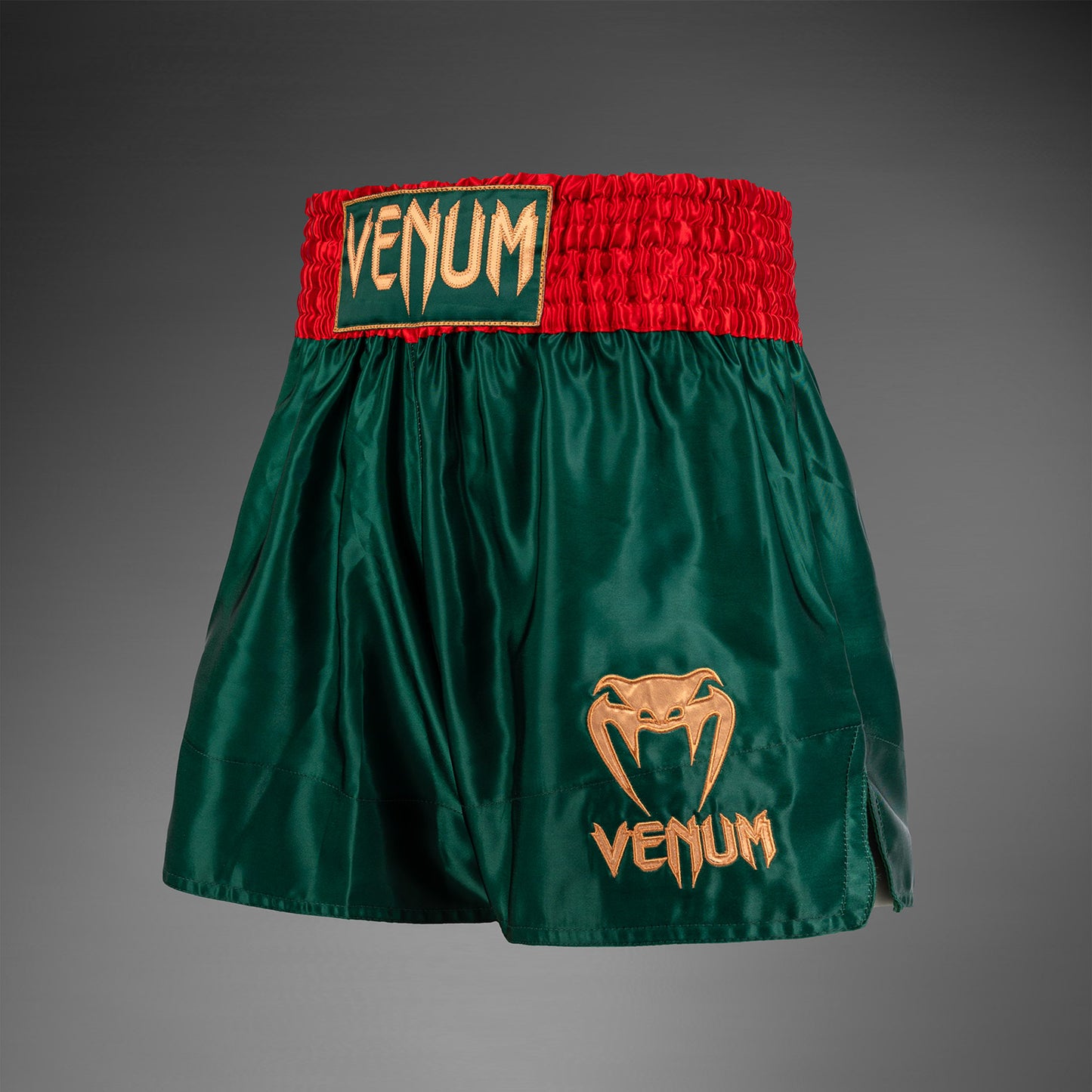 Venum Classic Muay Thai Shorts - Waldgrün