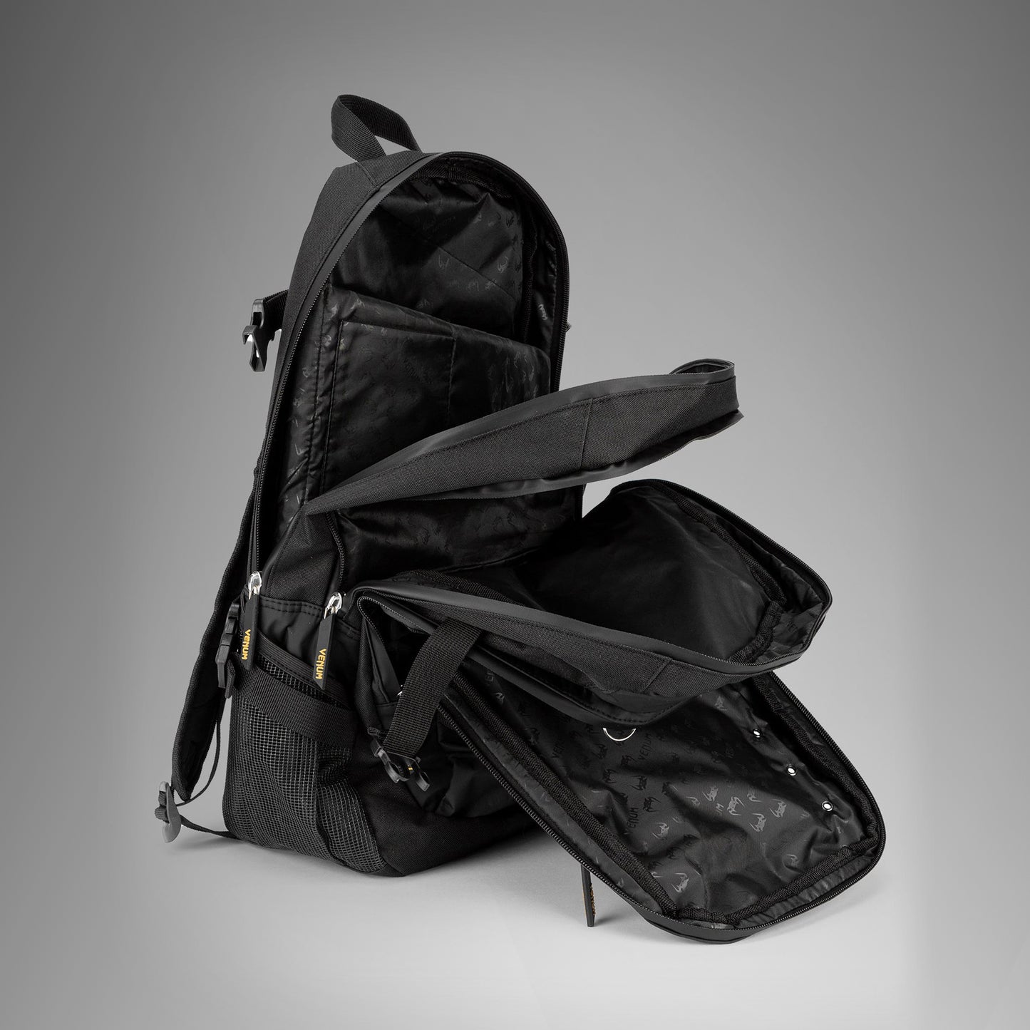 Venum Challenger Pro Evo Rucksack (20-25L) – Schwarz/Gold
