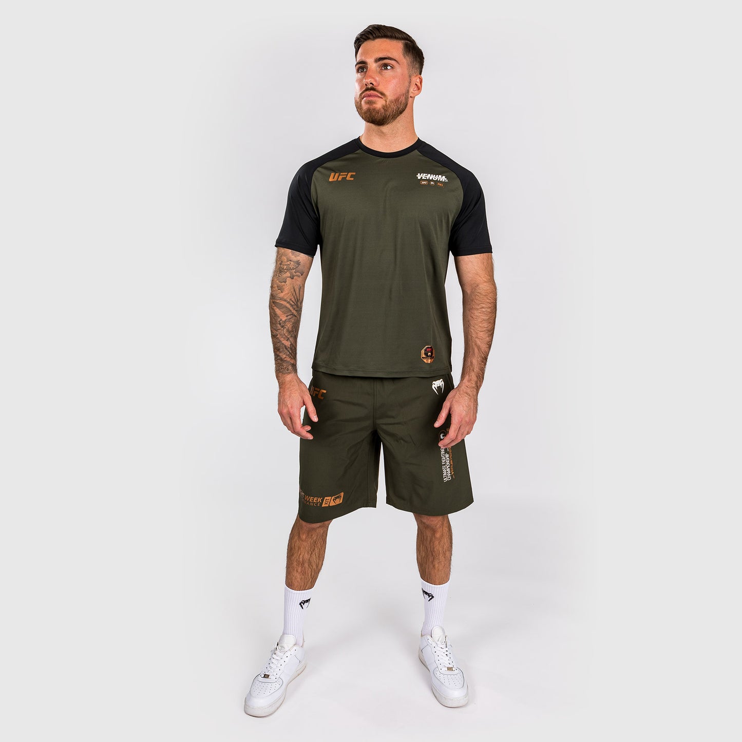 UFC Adrenaline by Venum Fight Week Dry-tech-T-Shirt für Männer - Khaki/Bronze