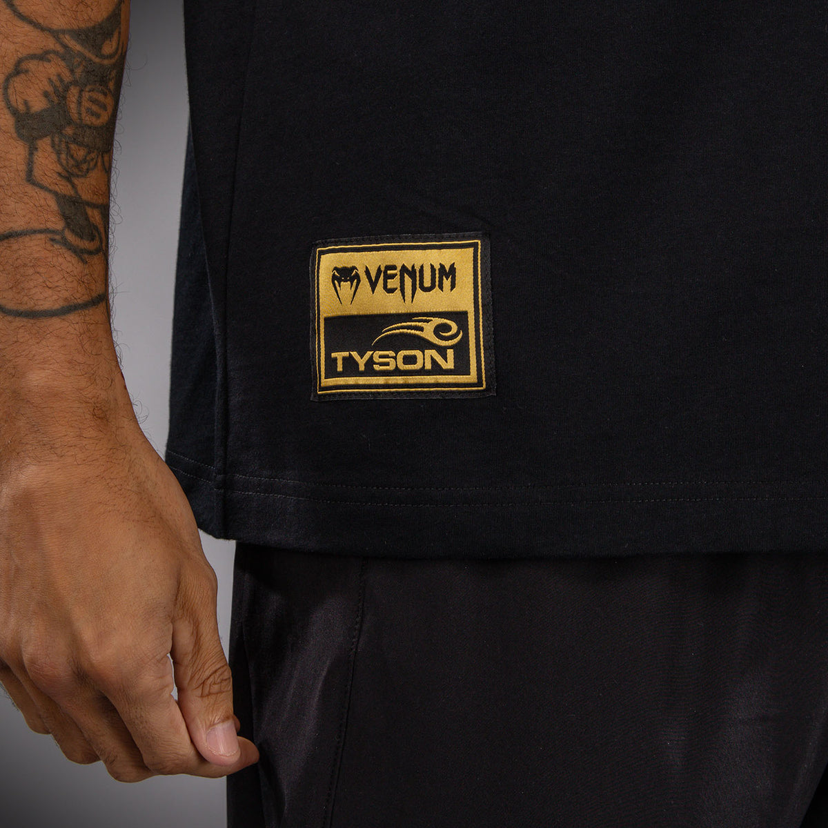 Venum x Mike Tyson Tiger T-Shirt - Schwarz/Gold