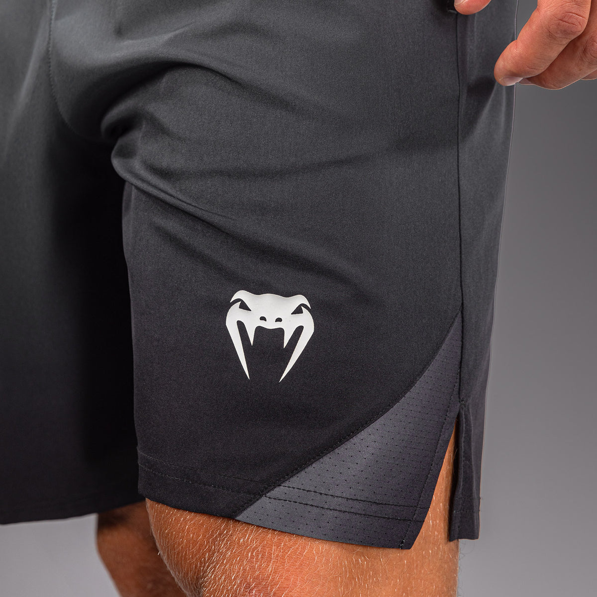 Venum Giant Shift Trainingsshorts - Schwarz/Grau
