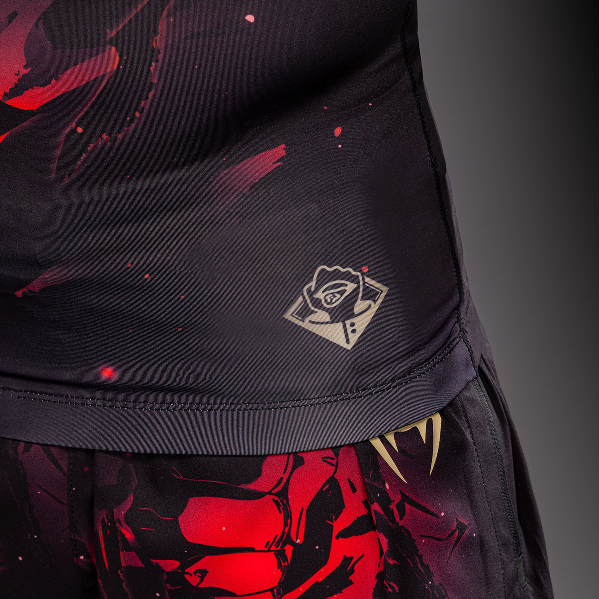 Jujutsu Kaisen x Venum Itadori Langarm Rashguard – Schwarz/Rot