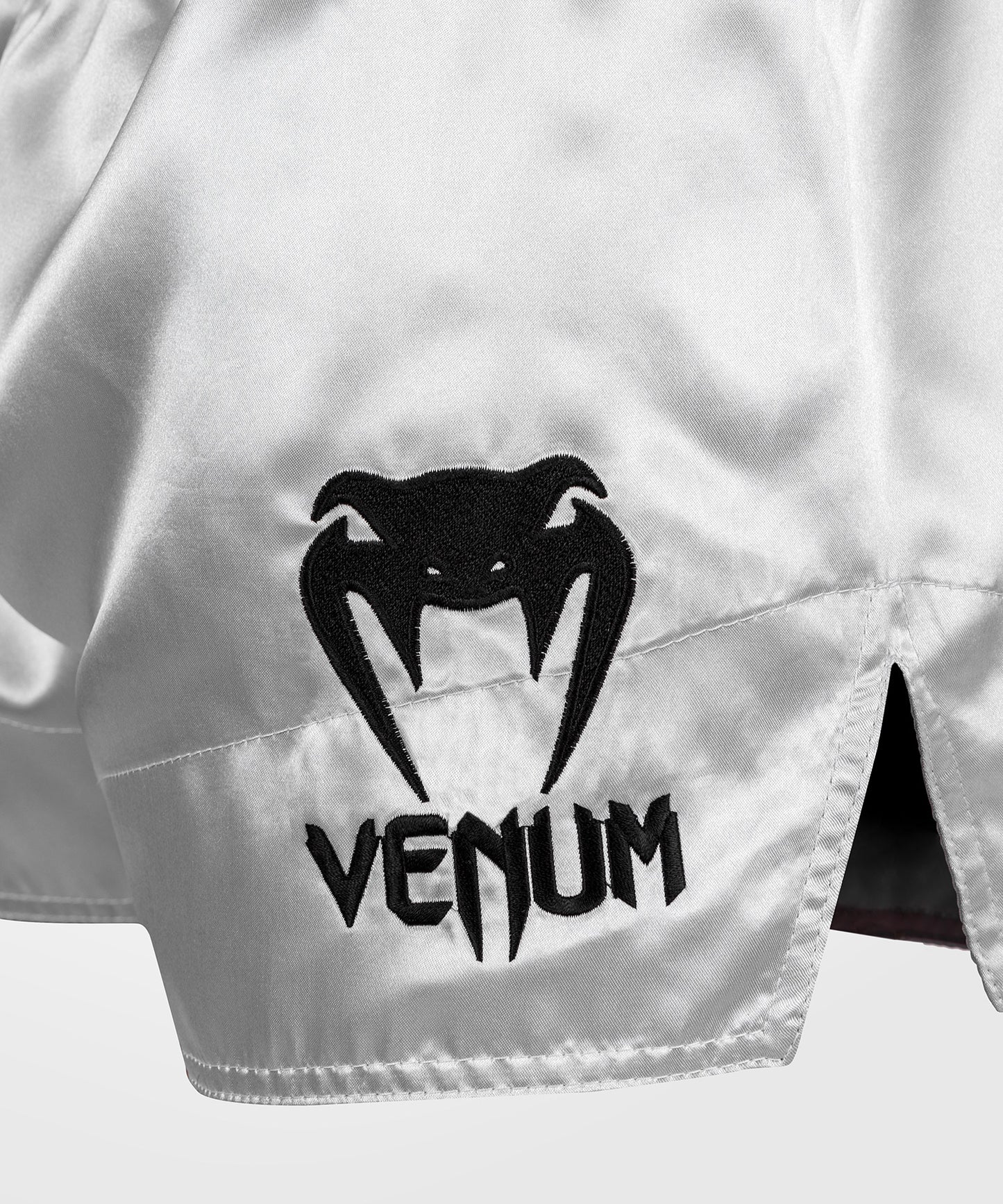 Venum Klassische Thai-Boxshorts Silber/Schwarz