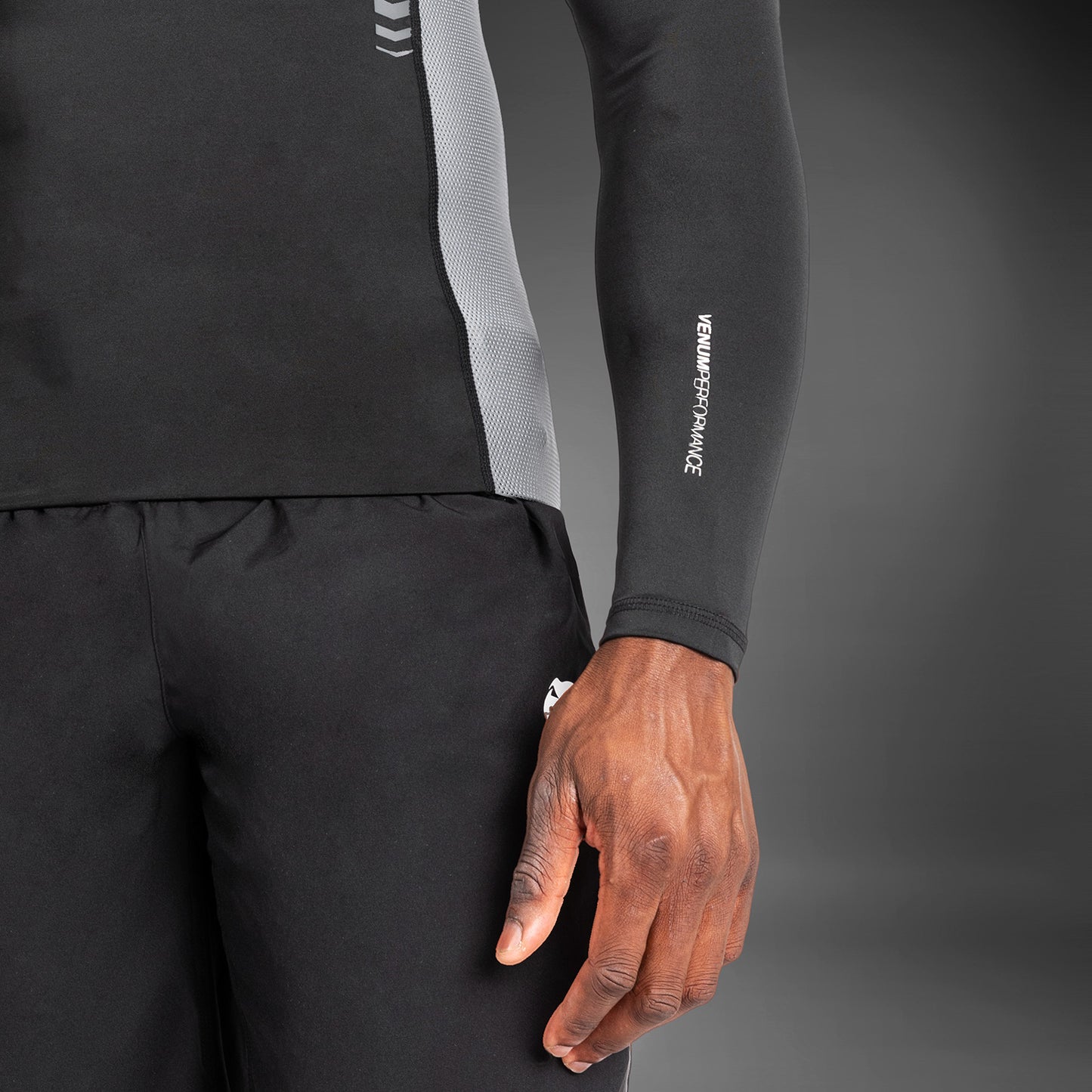 Venum Tempest Herren Langarm-Rashguard - Schwarz/Grau