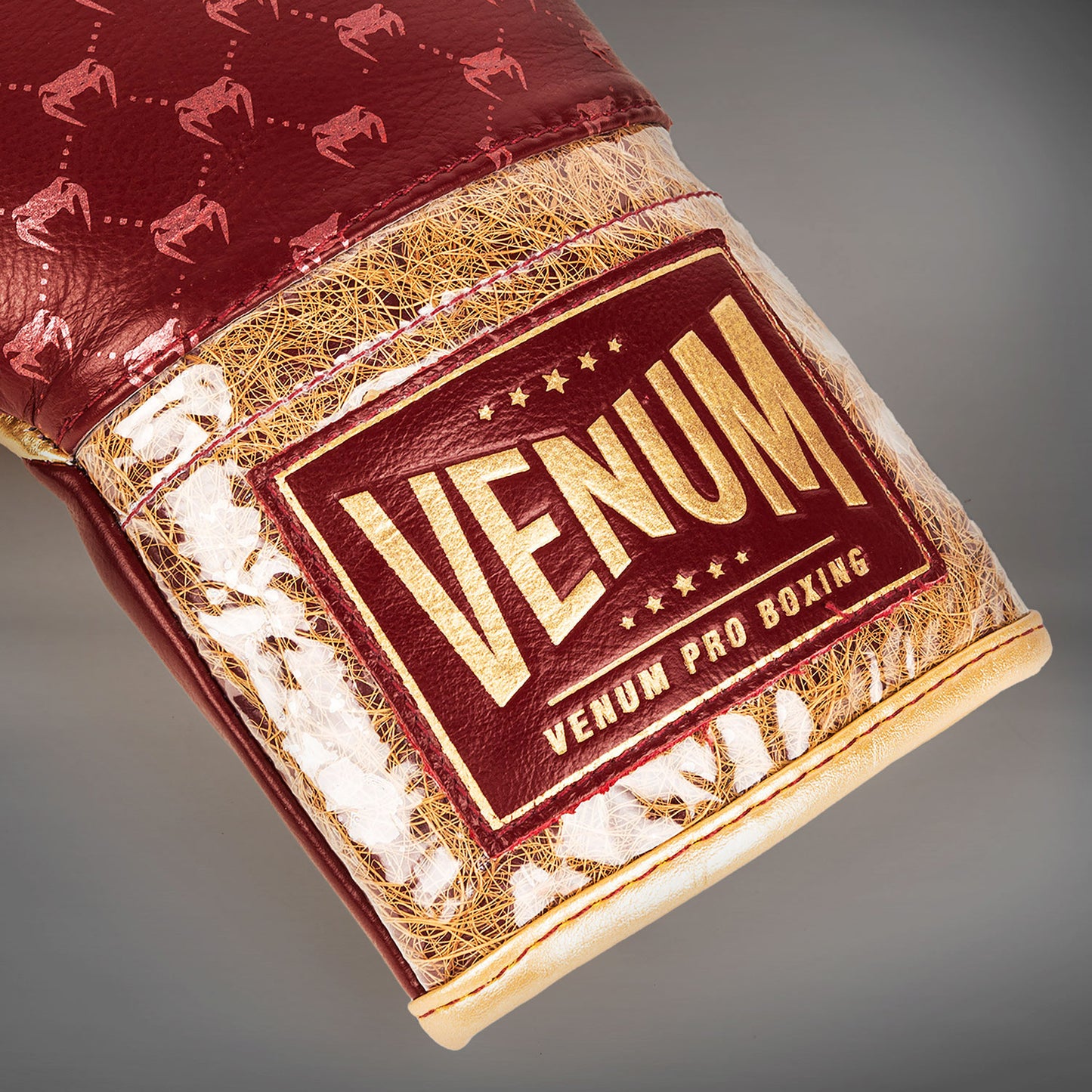 Venum Coco Monogram Pro Boxhandschuhe  – Garnet Red