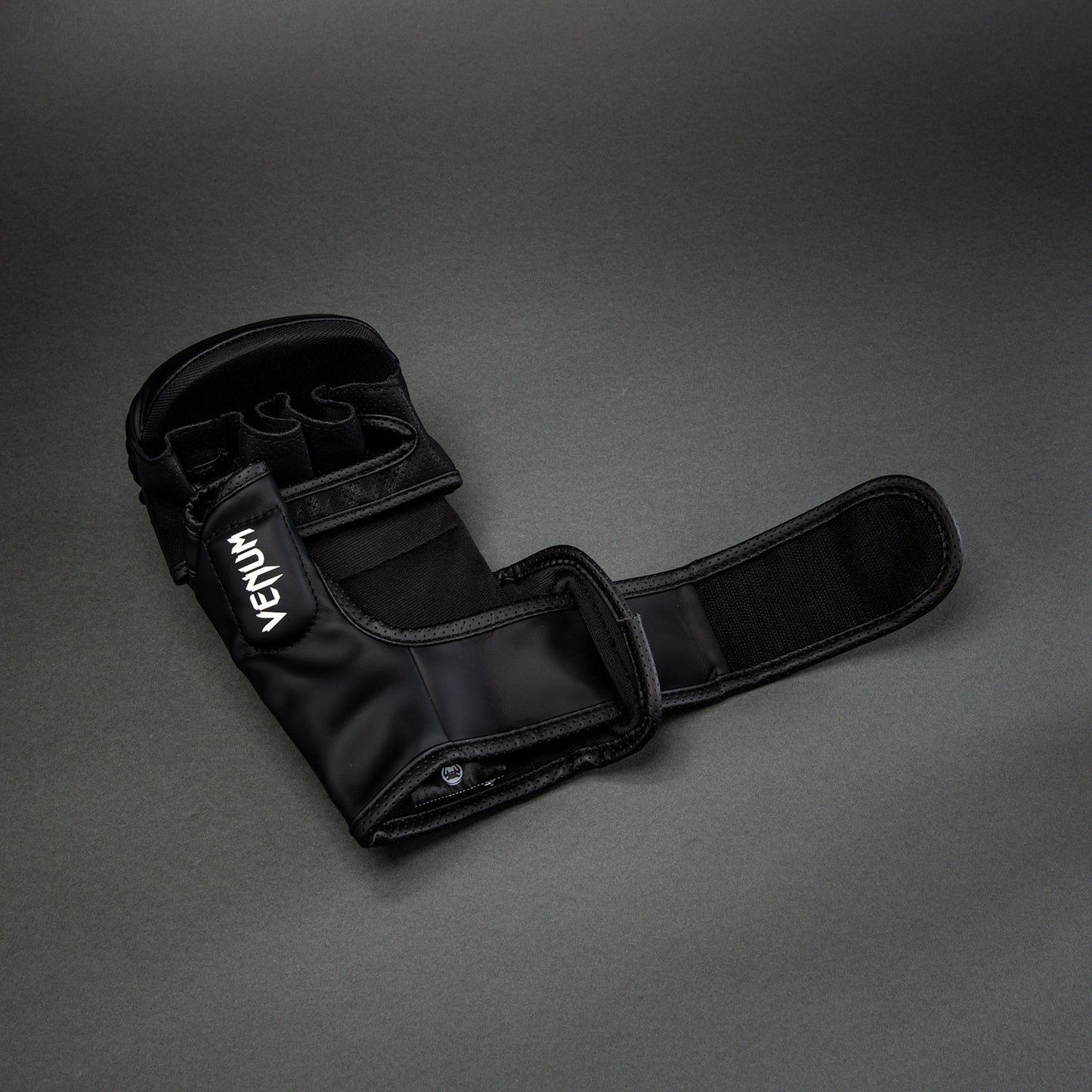 Venum x TEKKEN 8 Sparring Handschuhe - King - Schwarz/Gelb