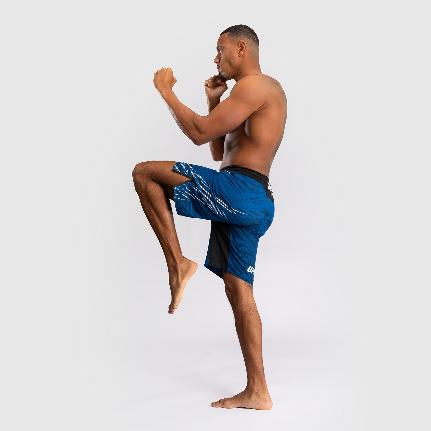 UFC Fusion by Venum Personalized Authentic Fight Night Herren Fight Short - Long Fit - Blau