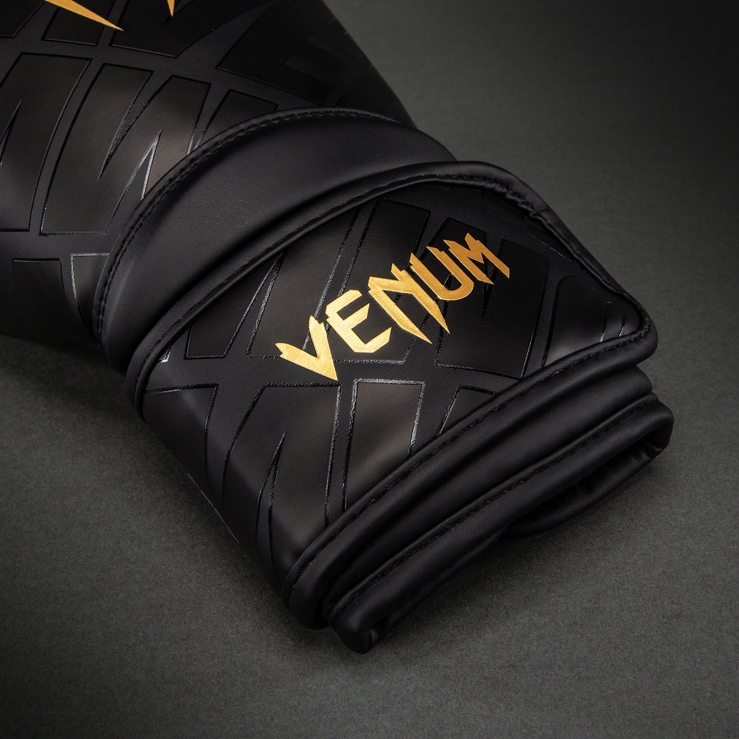 Venum Contender 1.5 XT 3D Boxhandschuhe – Schwarz/Gold