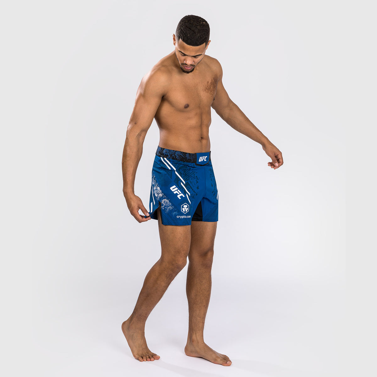 UFC Adrenaline by Venum Personalisierte Authentische Fight Night Herren-Kampfshorts - Kurze Passform - Blau