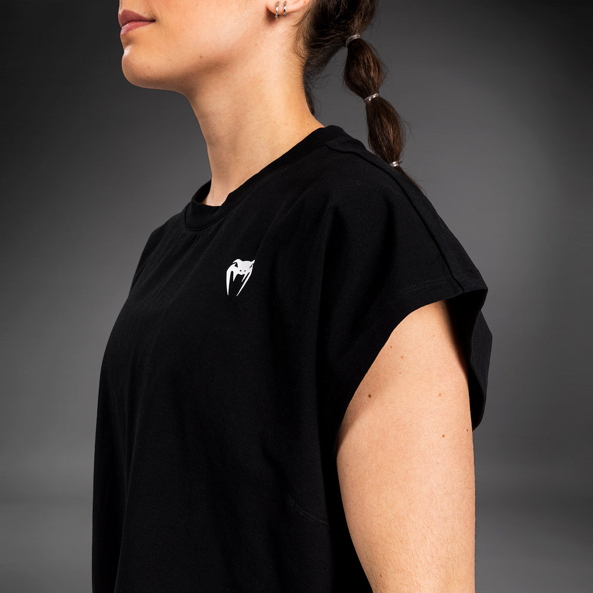 Venum Abyss Frauen Cropped T-Shirt - Tiefes Schwarz