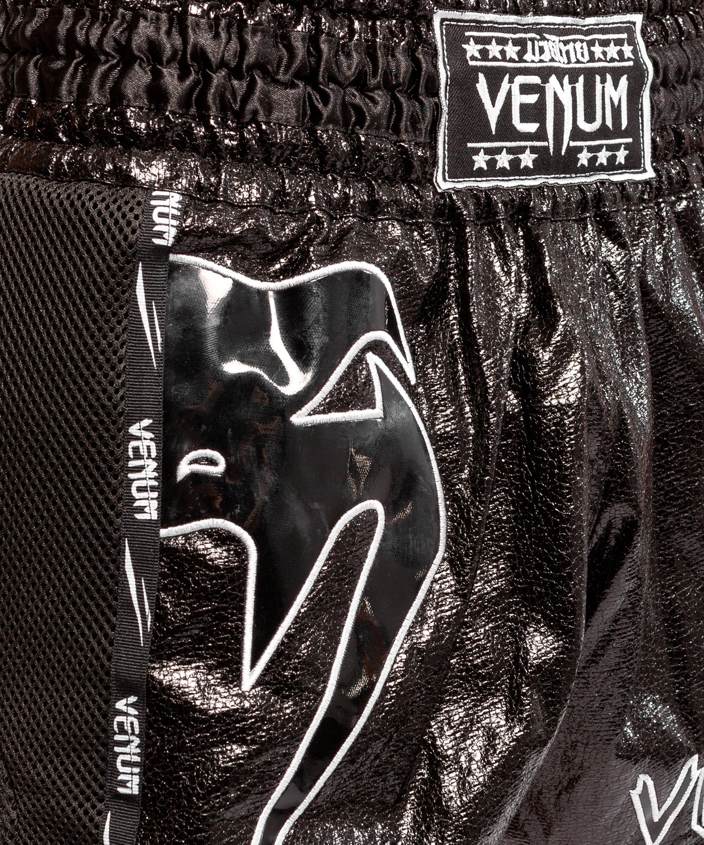 Muay Thai Shorts Venum Giant Infinite - Schwarz/Schwarz