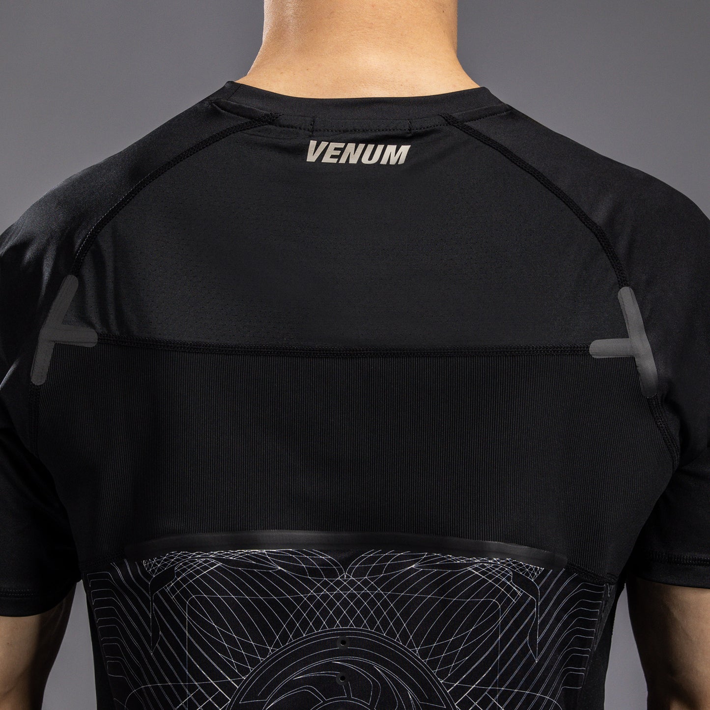 Venum G-Fit Air Herren Dry-Tech T-Shirt - Tiefschwarz/Wüstensand
