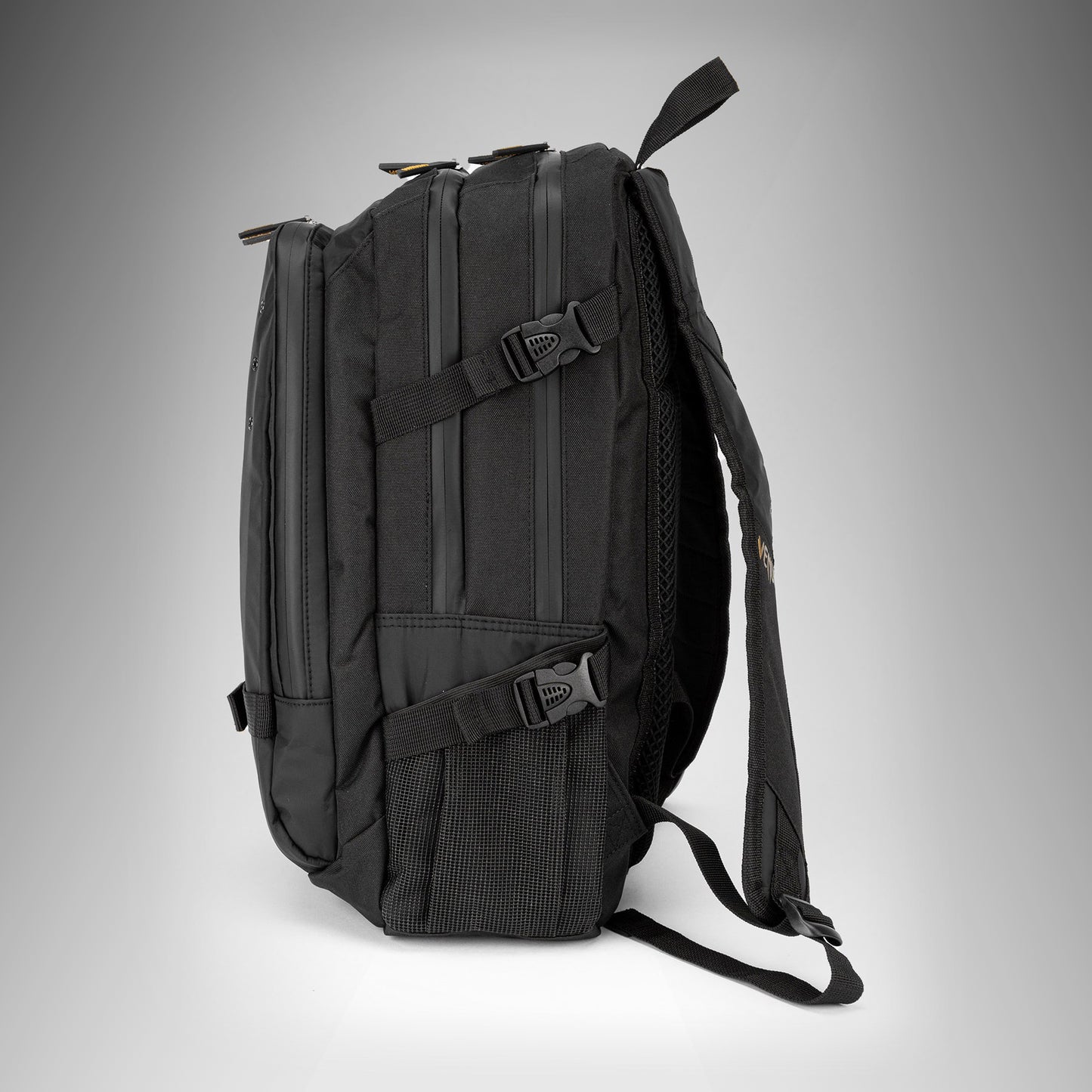 Venum Challenger Pro Evo Rucksack (20-25L) – Schwarz/Gold