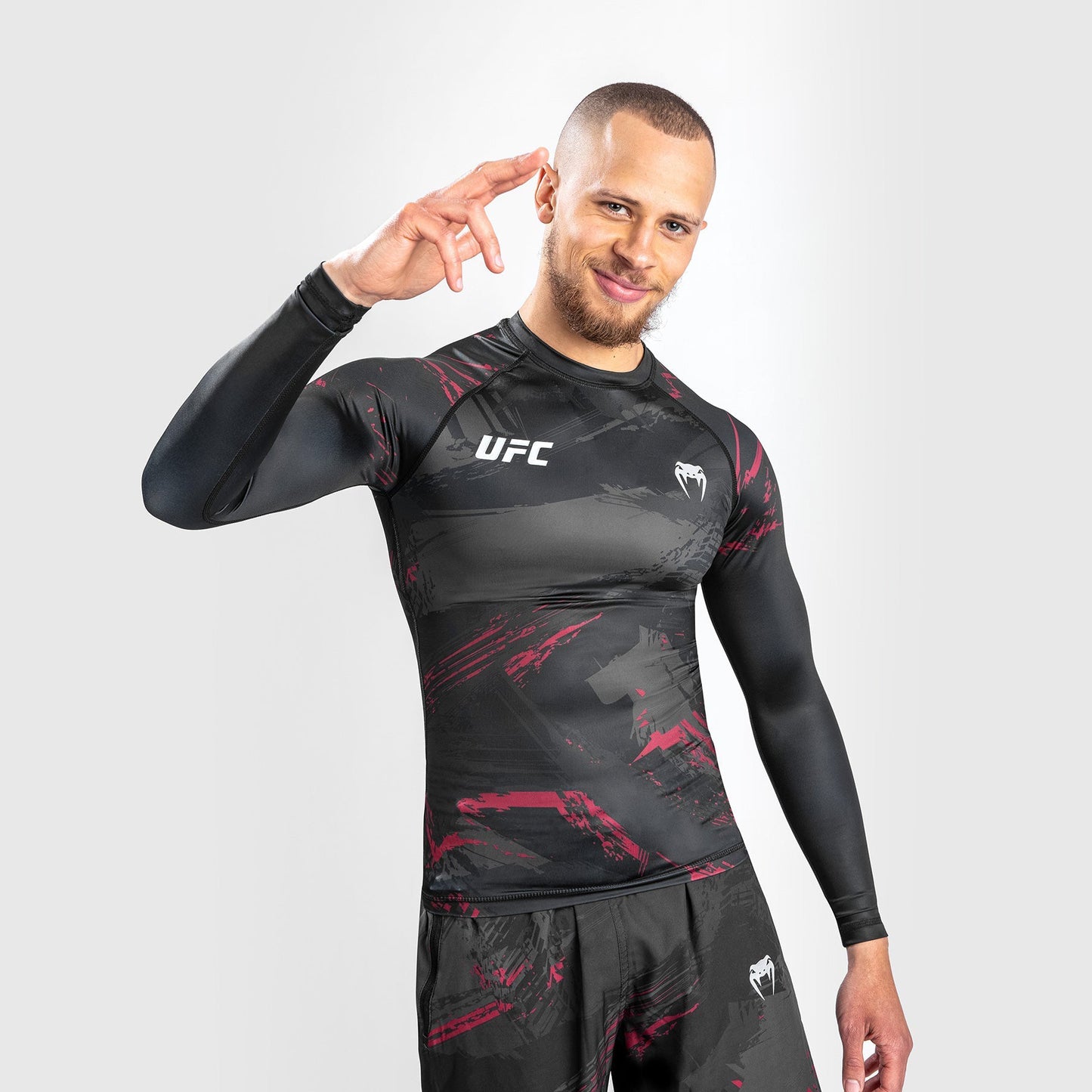 UFC Venum Authentic Fight Week 2.0 Compression T-Shirt – Langarm – Schwarz/Rot