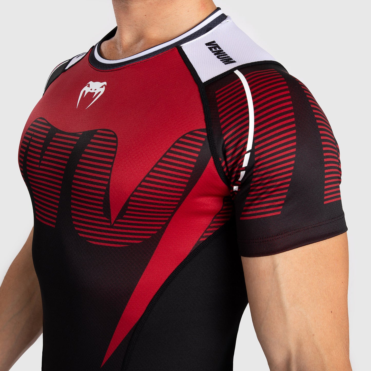 Venum Adrenaline Herren Kurzarm Rashguard - Red
