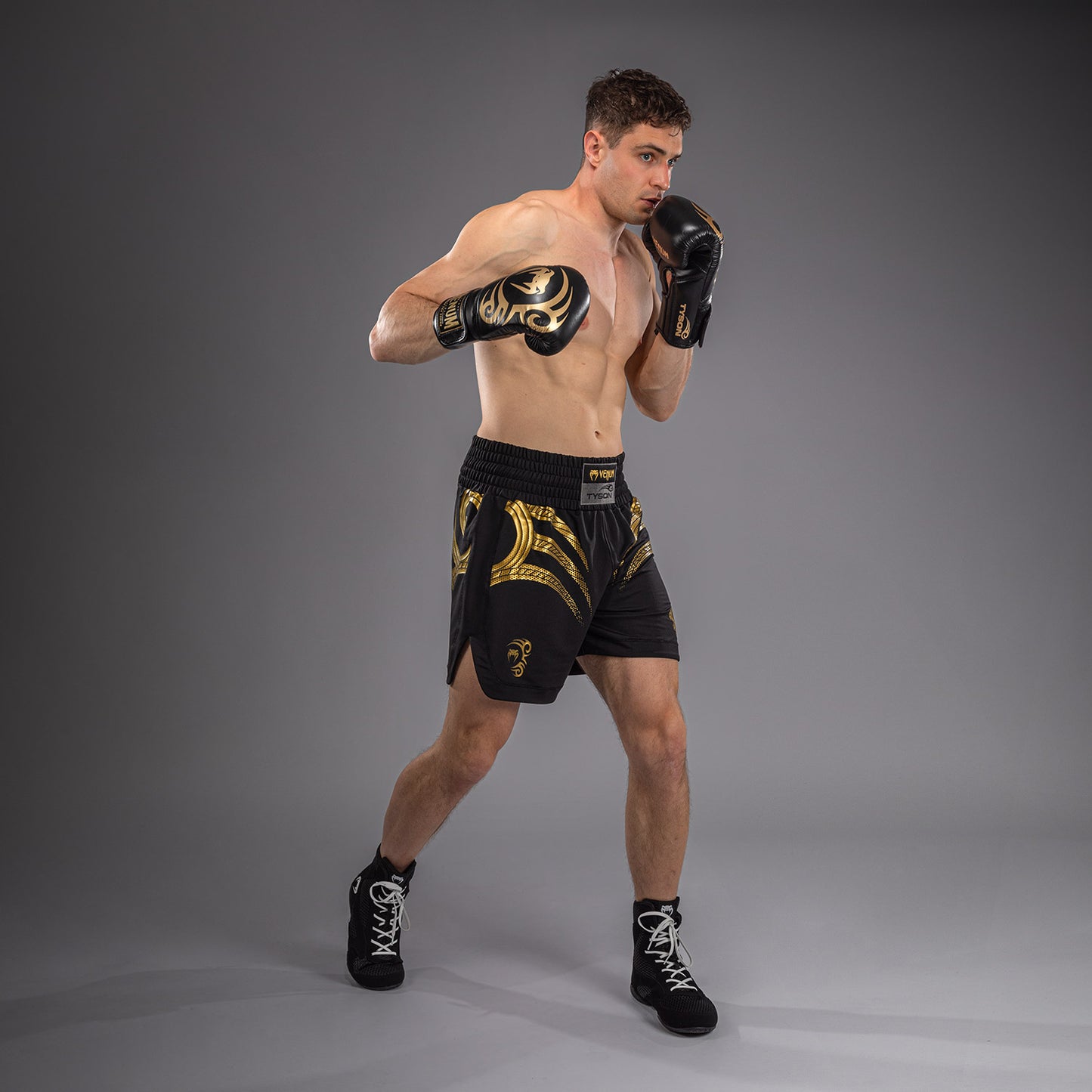 Venum x Mike Tyson Tiger Boxshorts - Schwarz/Gold