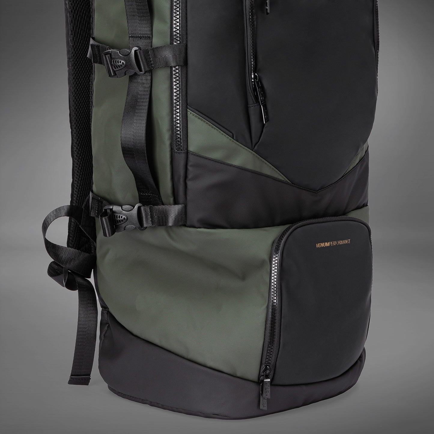 Venum Evo 2 Xtrem Rucksack (50-63L) – Schwarz/Khaki