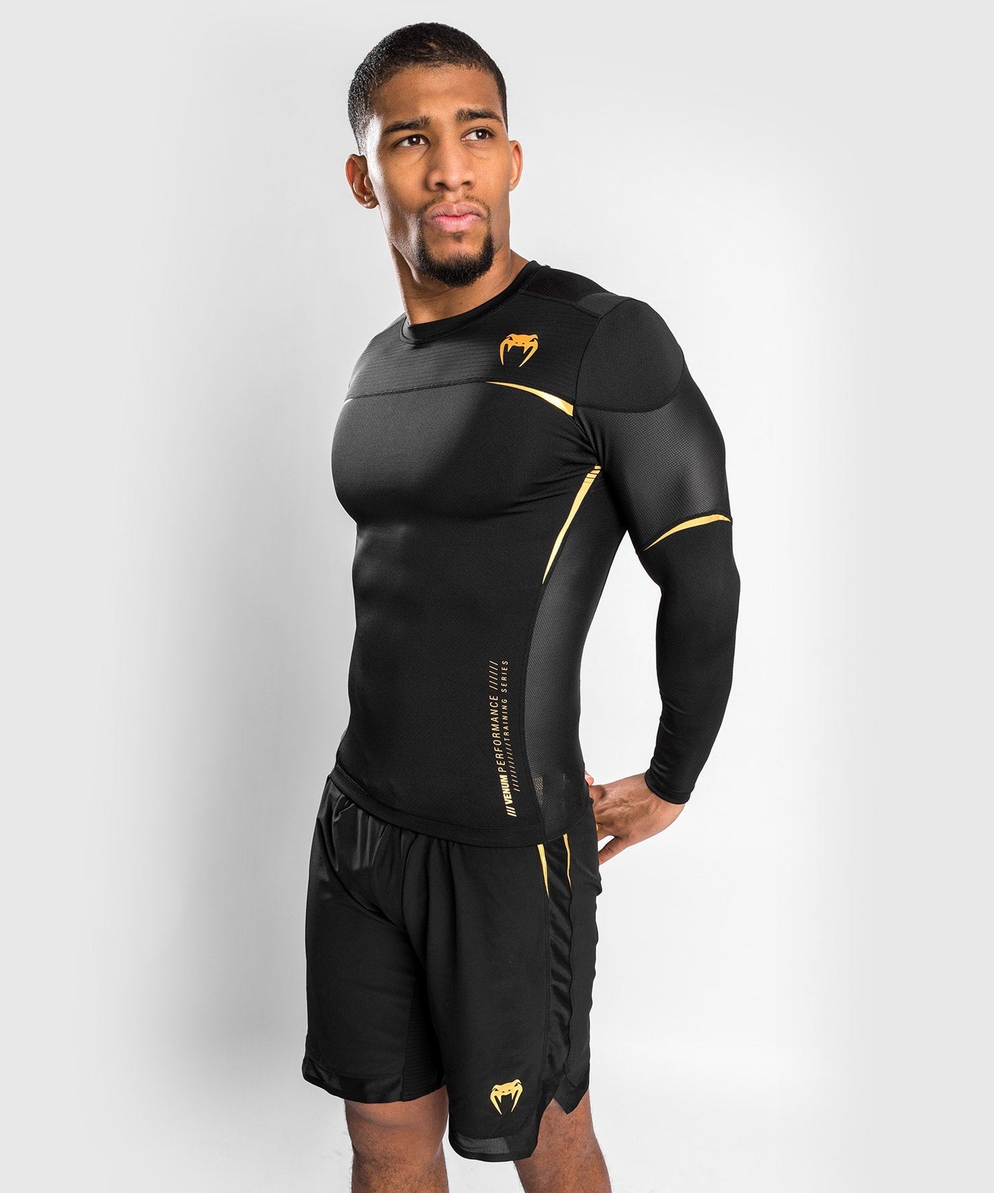 Venum Tempest 2.0 Kompressionsshirt (Langarm)  : Schwarz / Gold