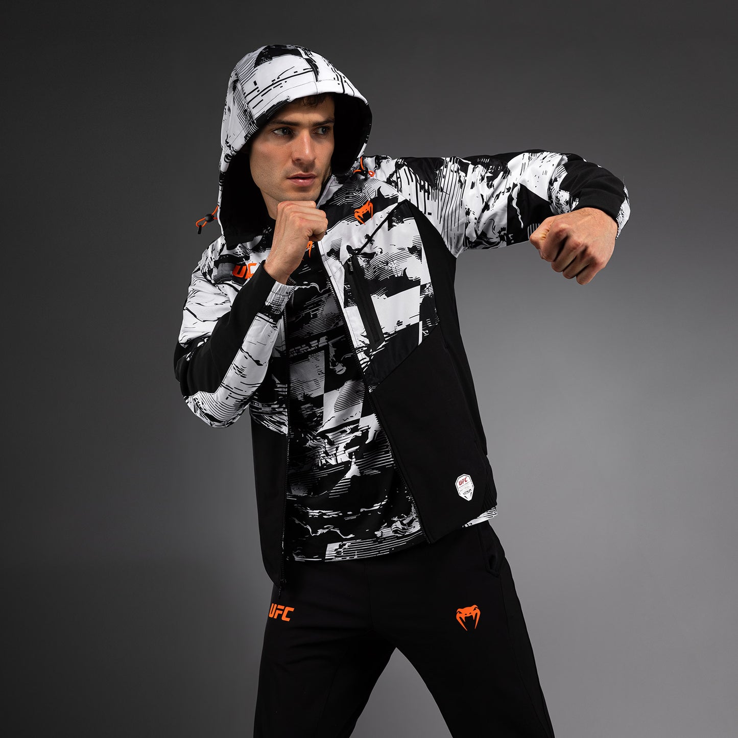 UFC Zenith by Venum Authentic Fight Week Zip Hoodie Herren - Weiß