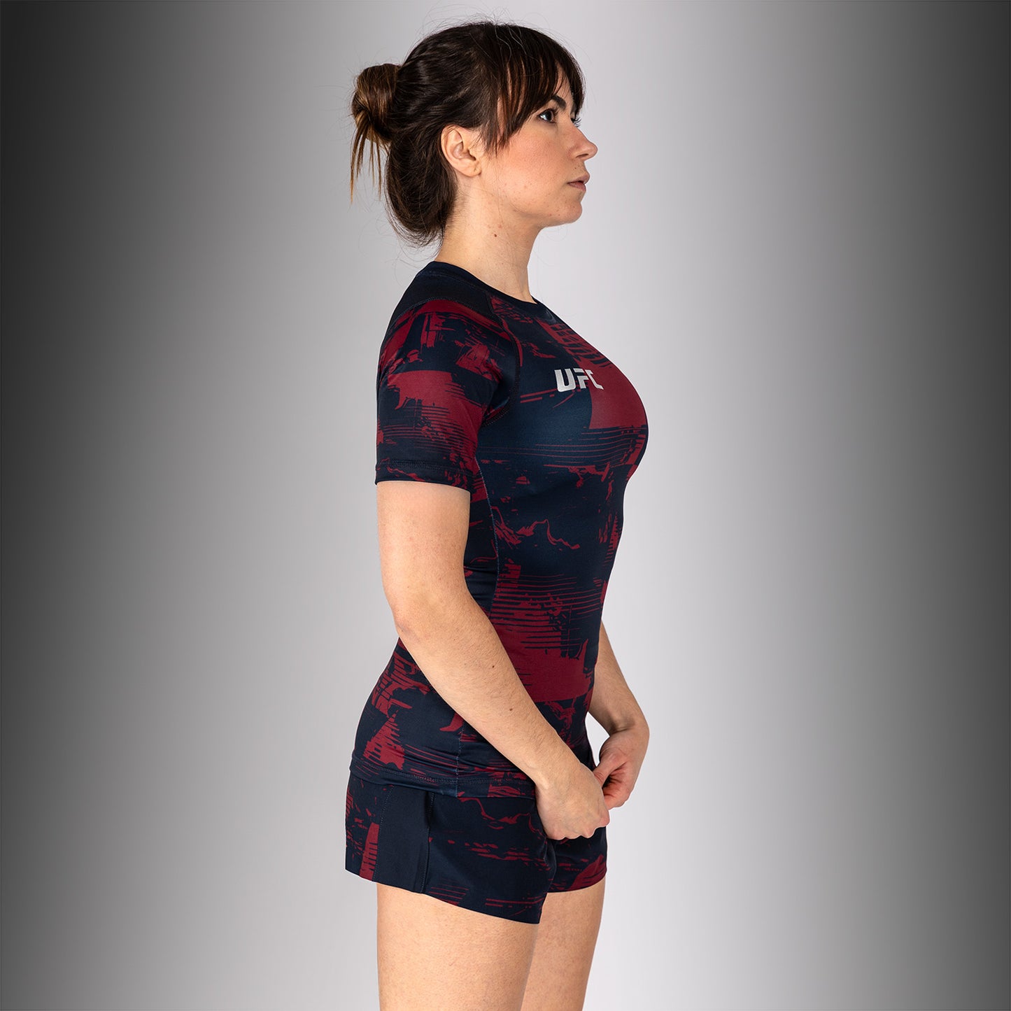 UFC Zenith by Venum Authentic Fight Week Performance Kurzarm Rashguard Damen - Marineblau/Burgunderrot/Silber