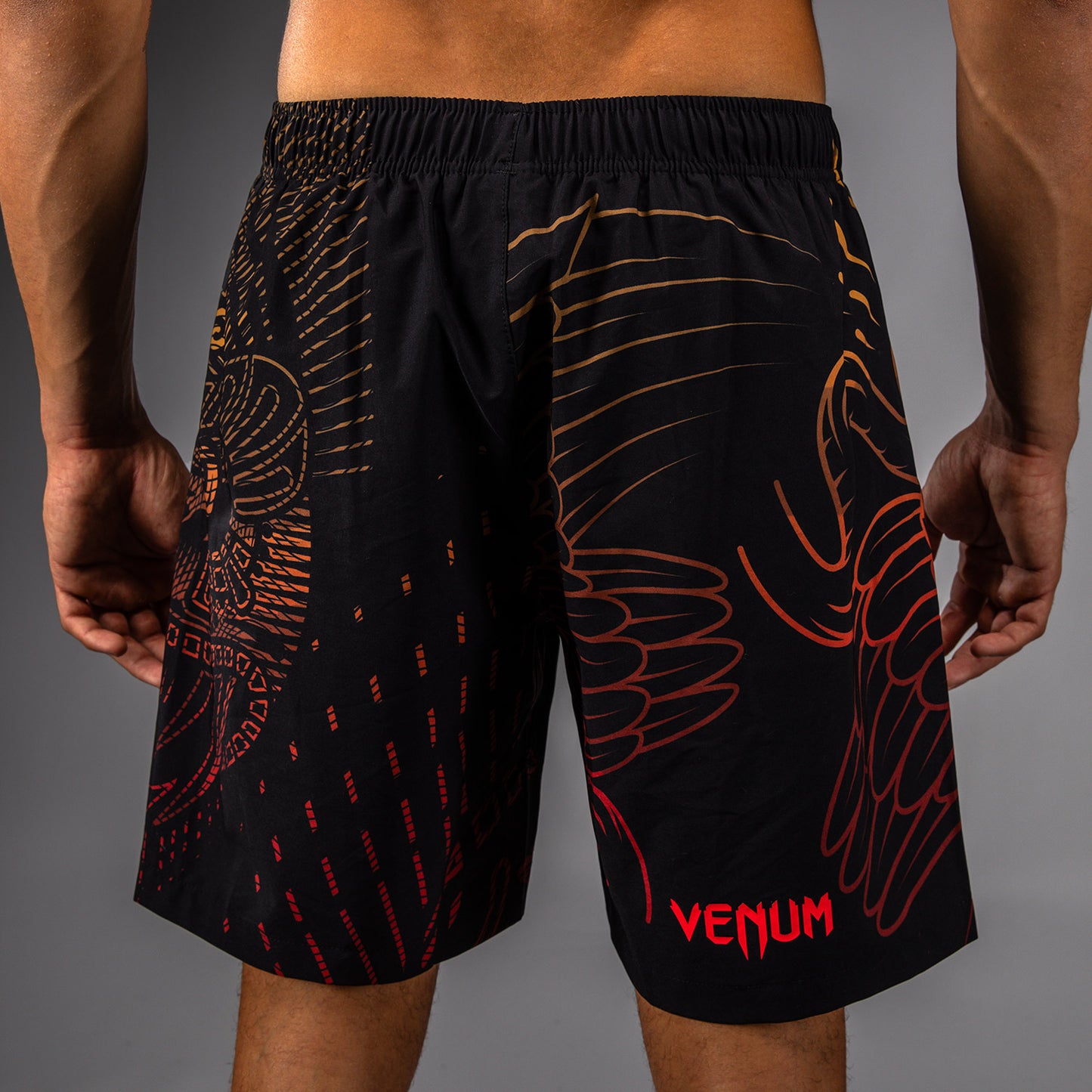 Venum Quetzal Fury Trainingsshorts - Schwarz/Fury Rot/Tangerine