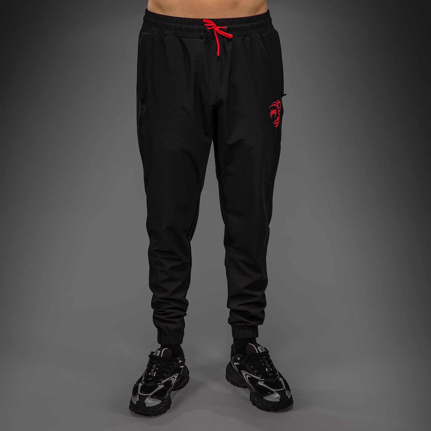 Venum x Mike Tyson Tiger Jogginghosen - Tiefschwarz/Intensivrot
