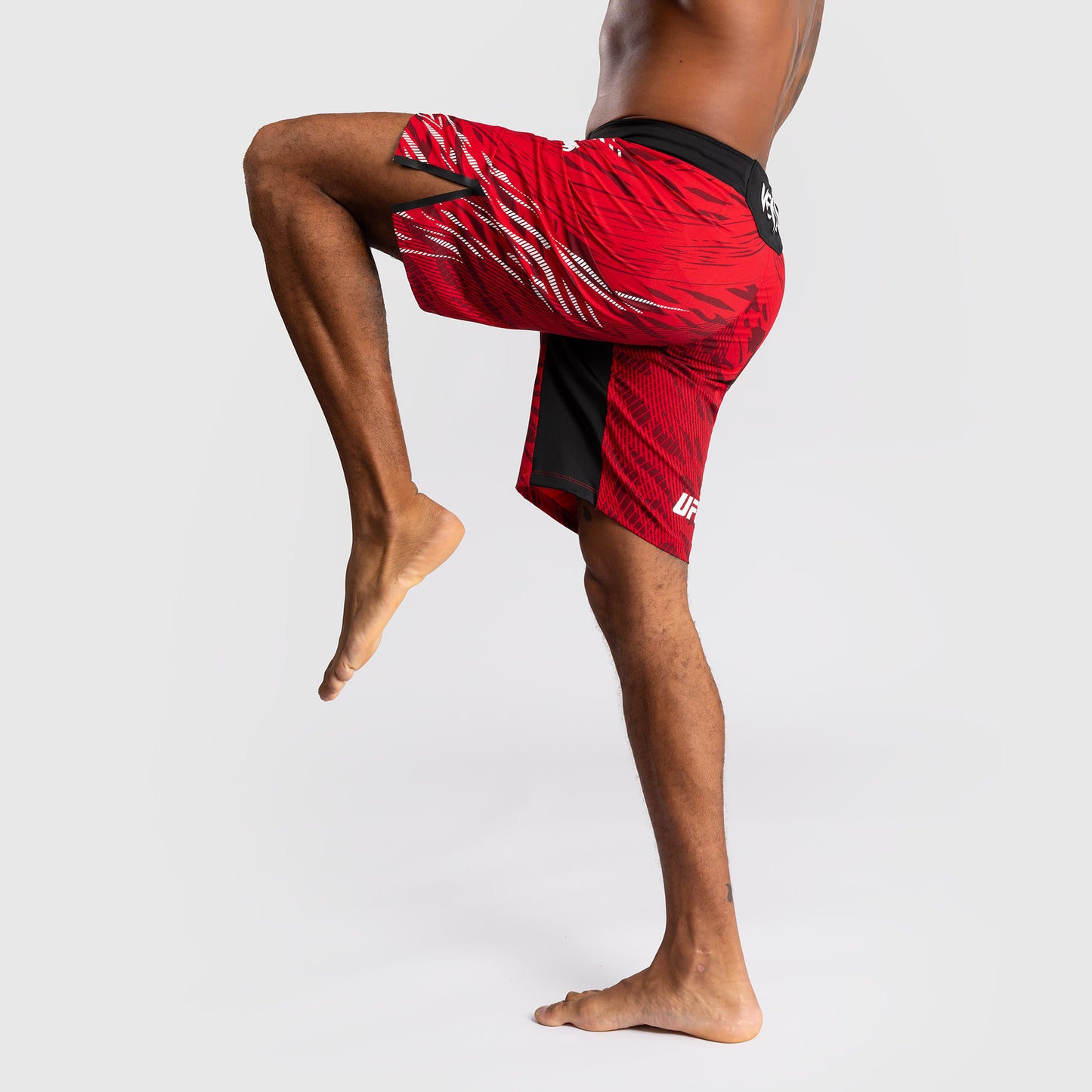 UFC Fusion by Venum Personalized Authentic Fight Night Herren Fight Short - Long Fit - Rot