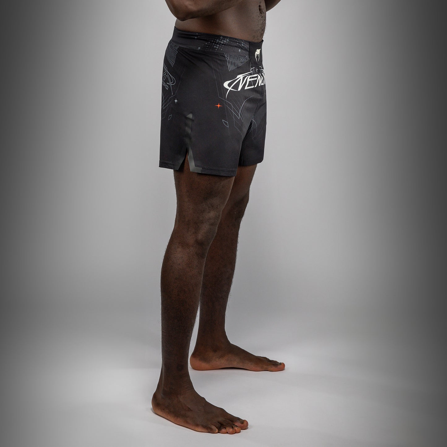 Venum Eclipse Fight Shorts – Schwarz/Ivory
