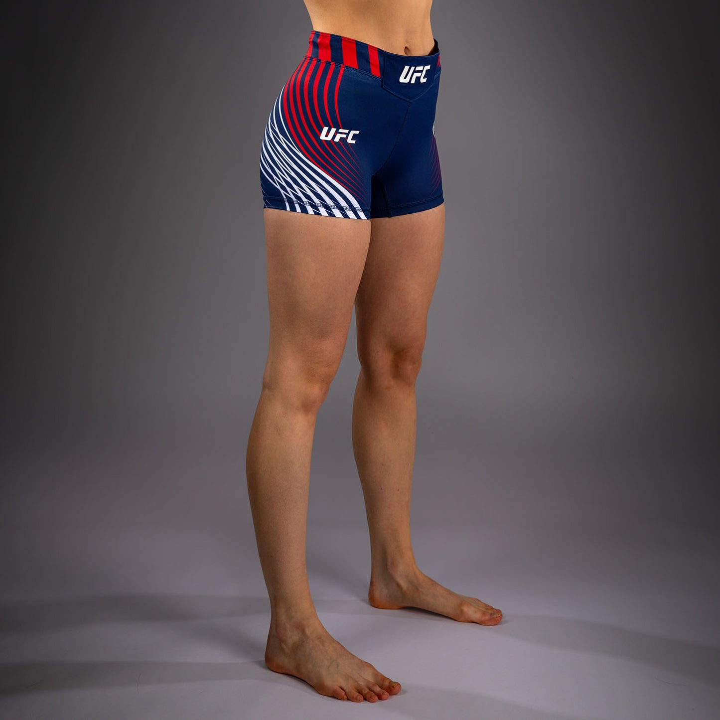 Official UFC Freedom 250 by Venum Authentic Vale Tudo Shorts im Short Fit für Damen - Blau