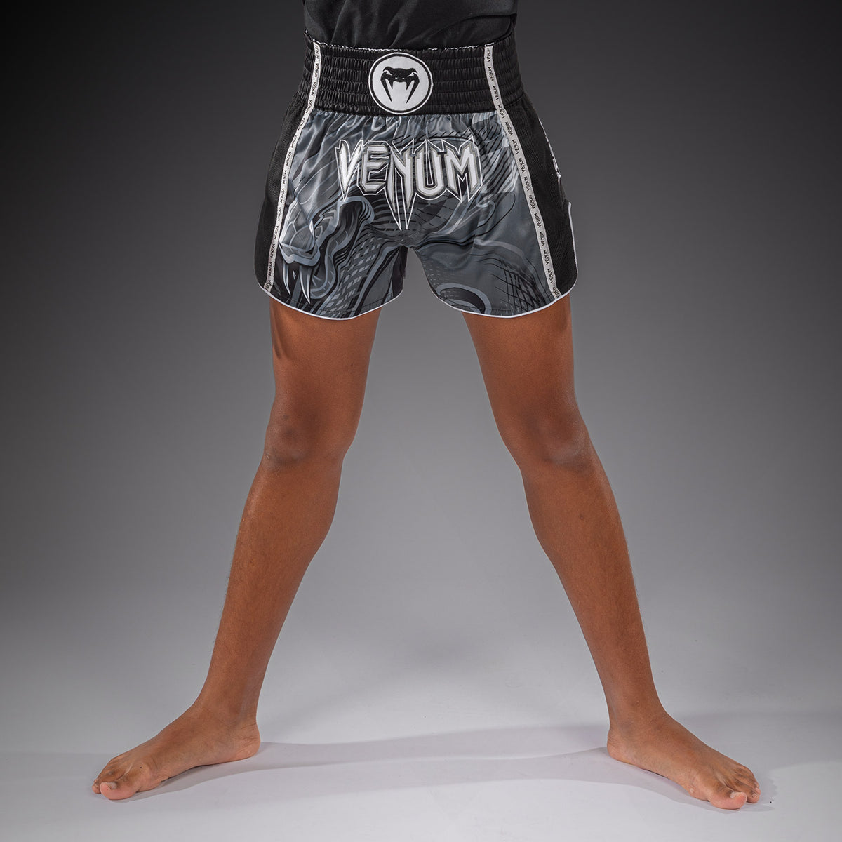 Venum Crimson Viper 2.0 Kinder-Muay-Thai-Shorts - Schwarz/Grau