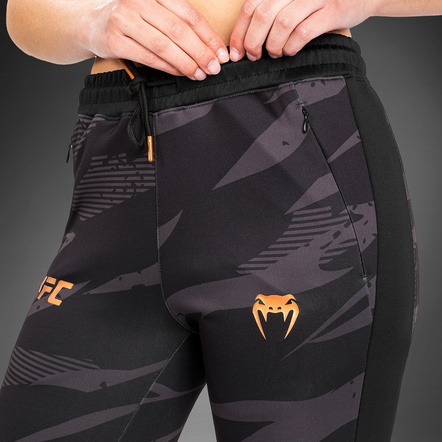 UFC Adrenaline by Venum Fight Week Frauen Hose - Urban Camo