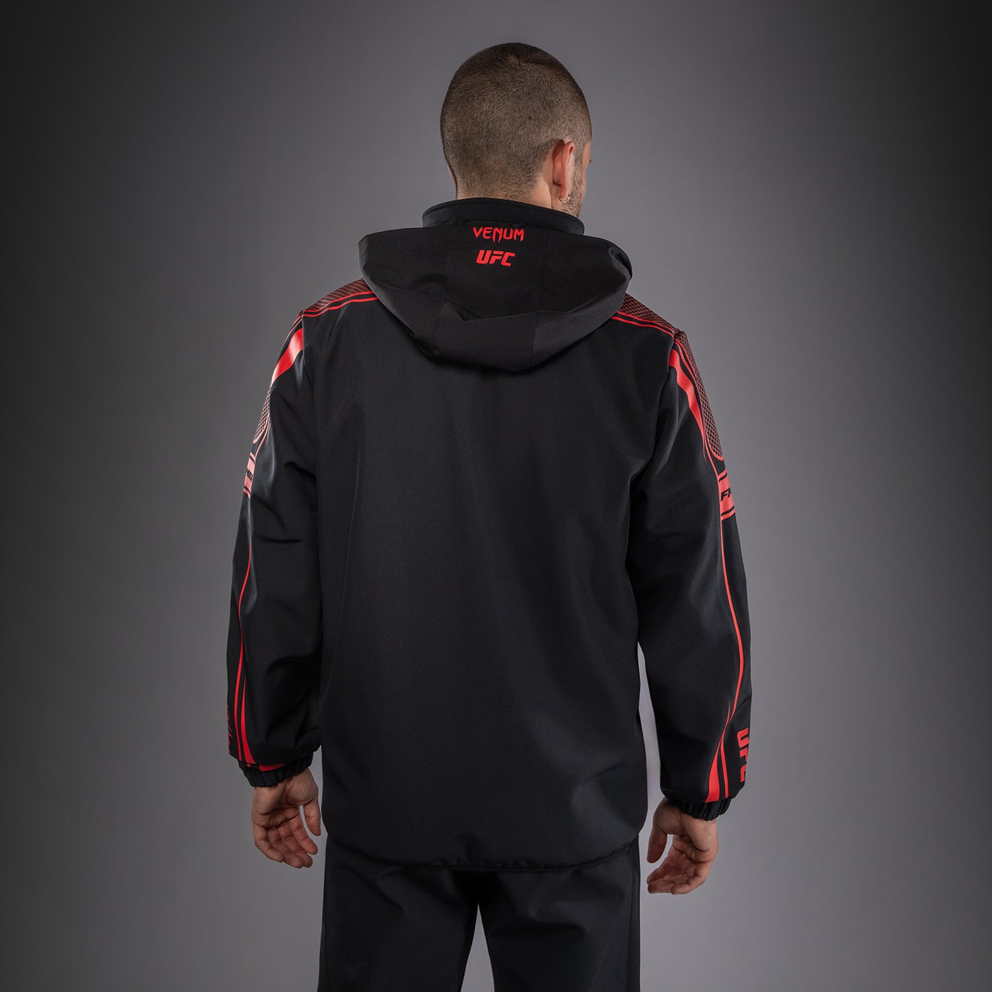 Venum UFC Unity by Venum Authentic Fight Week Herren-Kapuzenjacke mit Reißverschluss - Schwarz