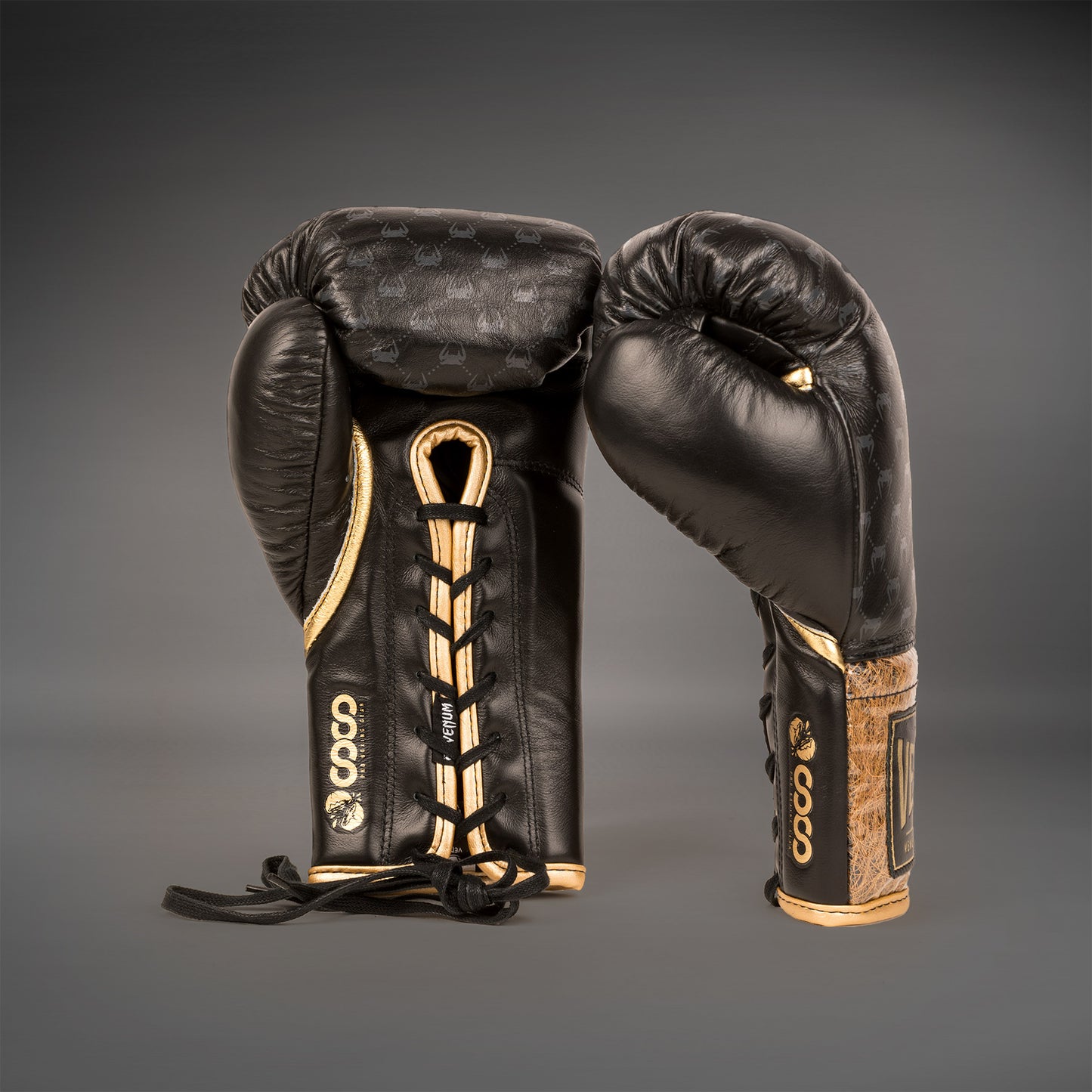 Venum Coco Monogram Pro Boxhandschuhe – Intense Black
