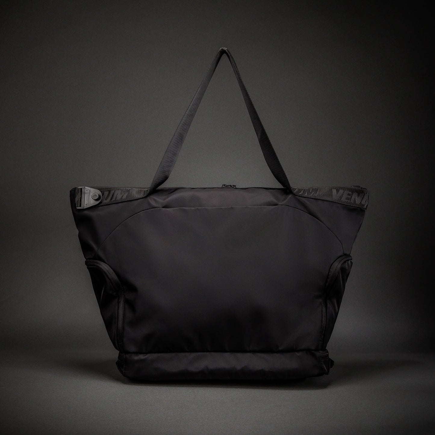 Venum Essential Sporttasche - Schwarz