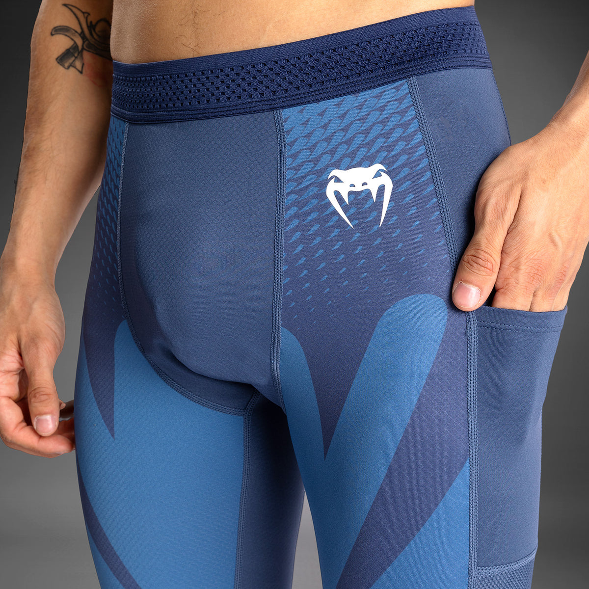 Venum Attack Herren Gamaschen - Marineblau