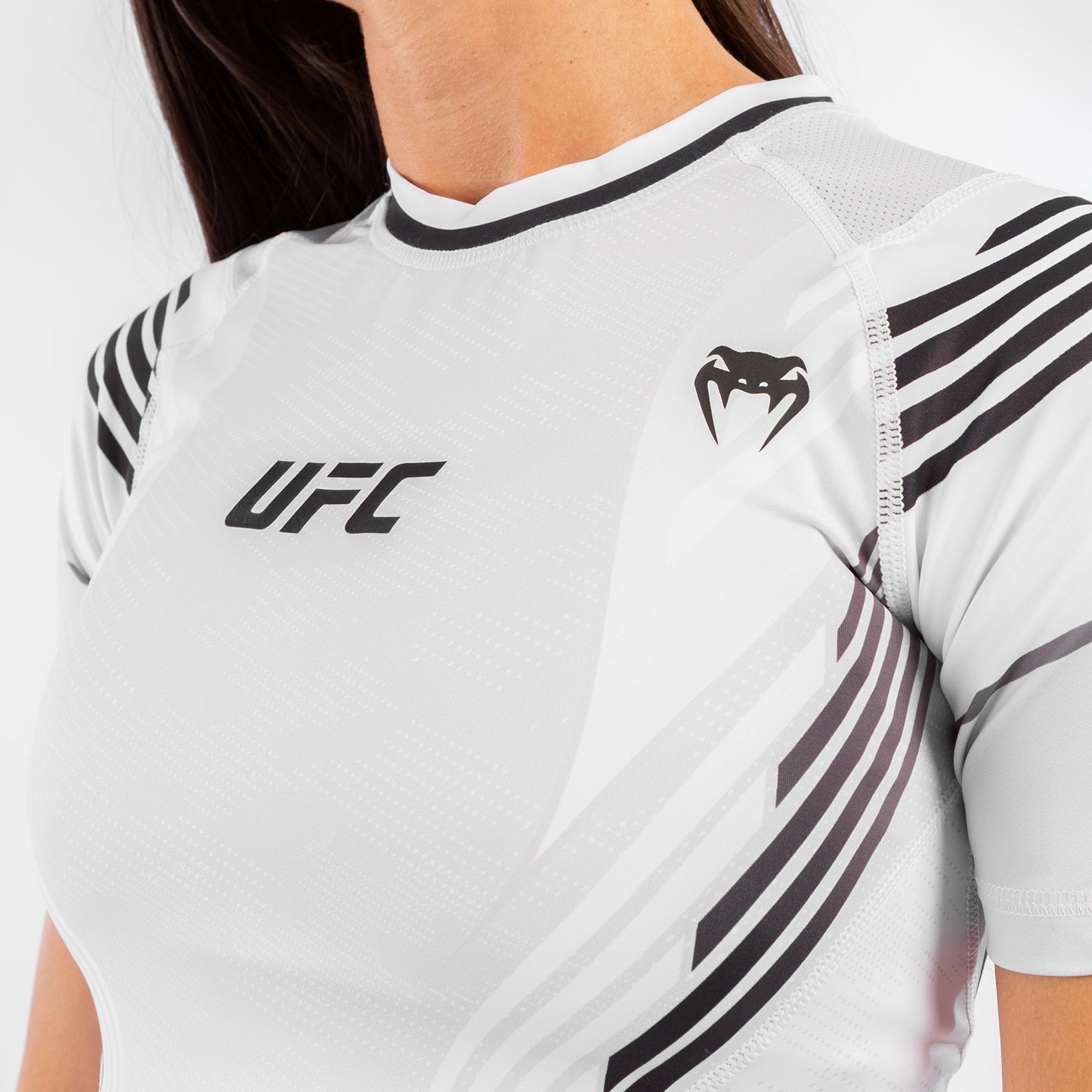 UFC Venum Authentic Fight Night Frauen Rashguard - Weiß